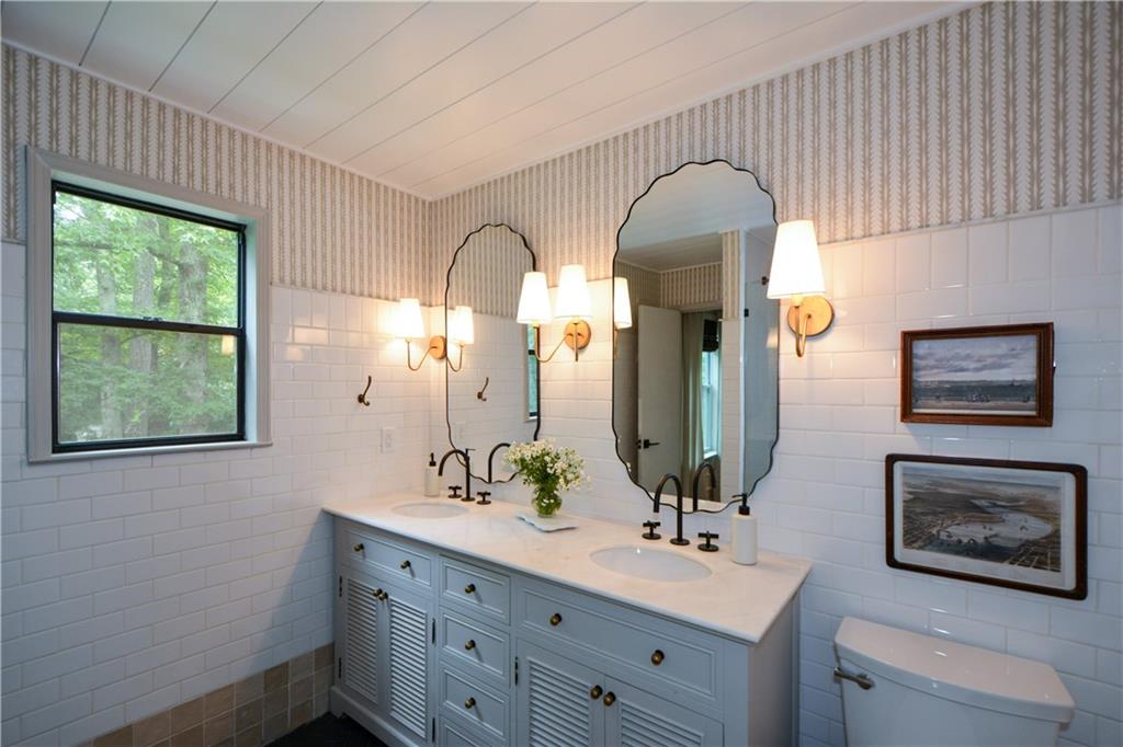 Marietta, Georgia, 30062, United States, 5 Bedrooms Bedrooms, ,3 BathroomsBathrooms,Residential,For Sale,1901486
