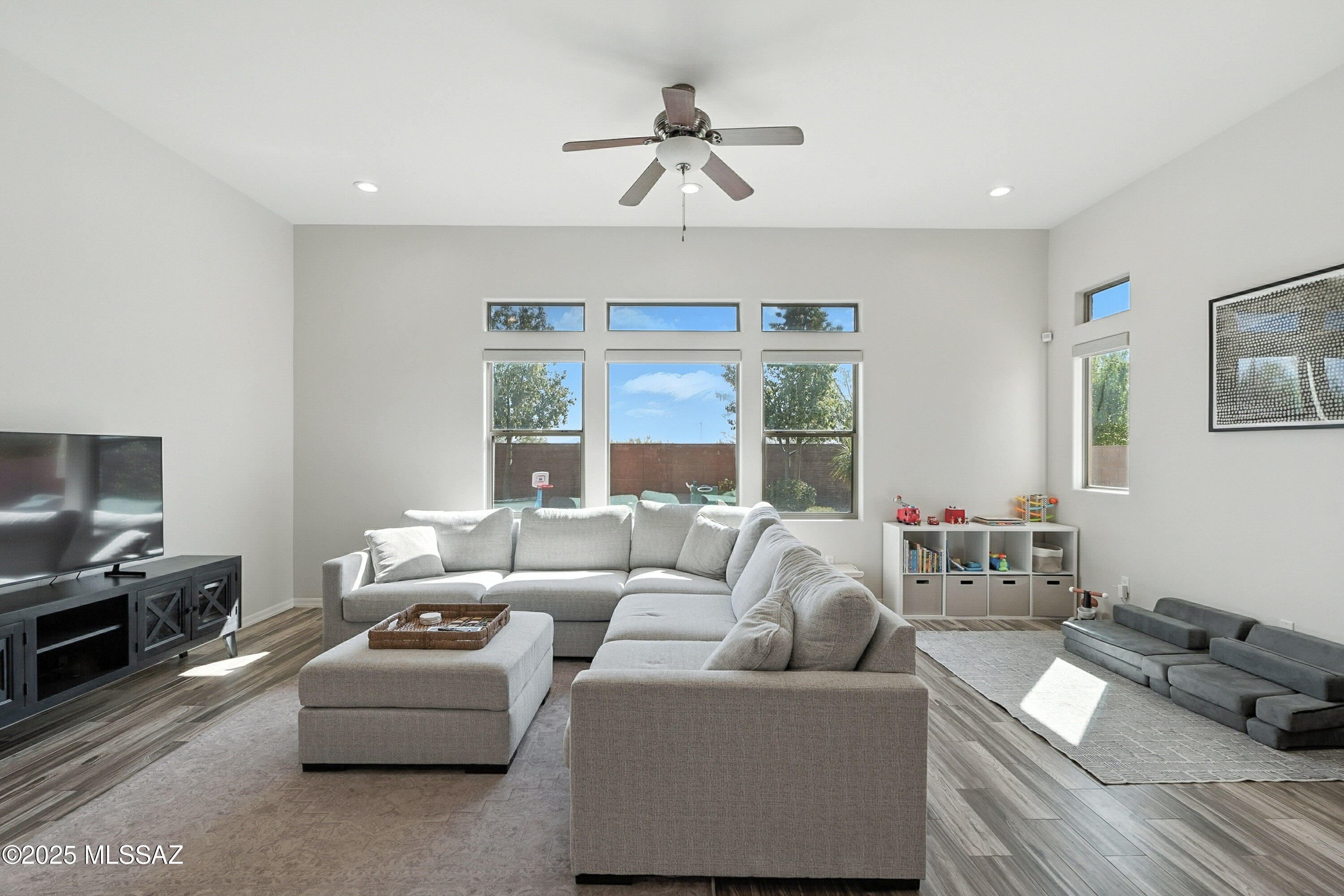 Marana, Arizona, 85658, United States, 3 Bedrooms Bedrooms, ,4 BathroomsBathrooms,Residential,For Sale,1911374