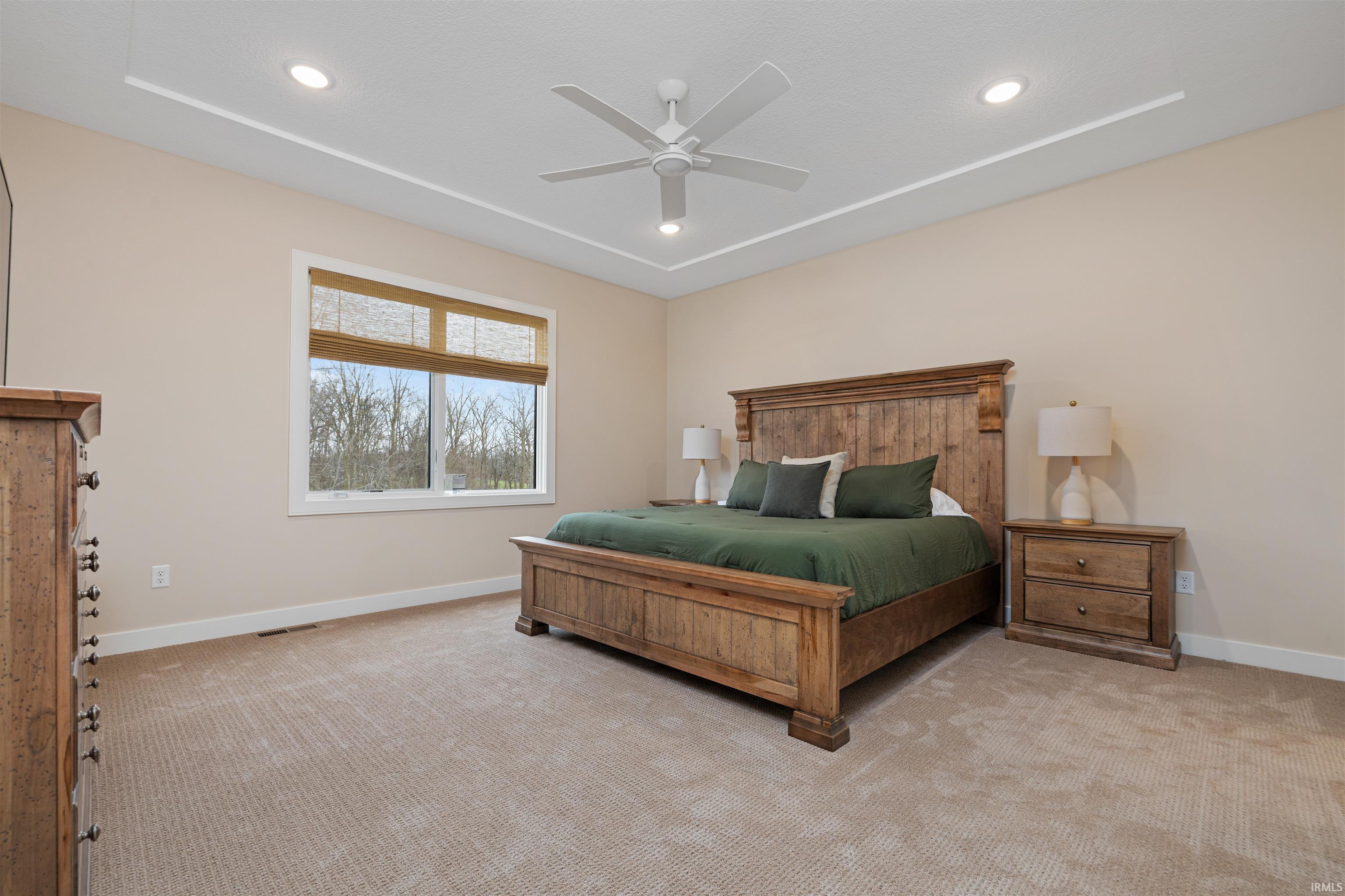 Leo, Indiana, 46765, United States, 5 Bedrooms Bedrooms, ,4 BathroomsBathrooms,Residential,For Sale,1981787