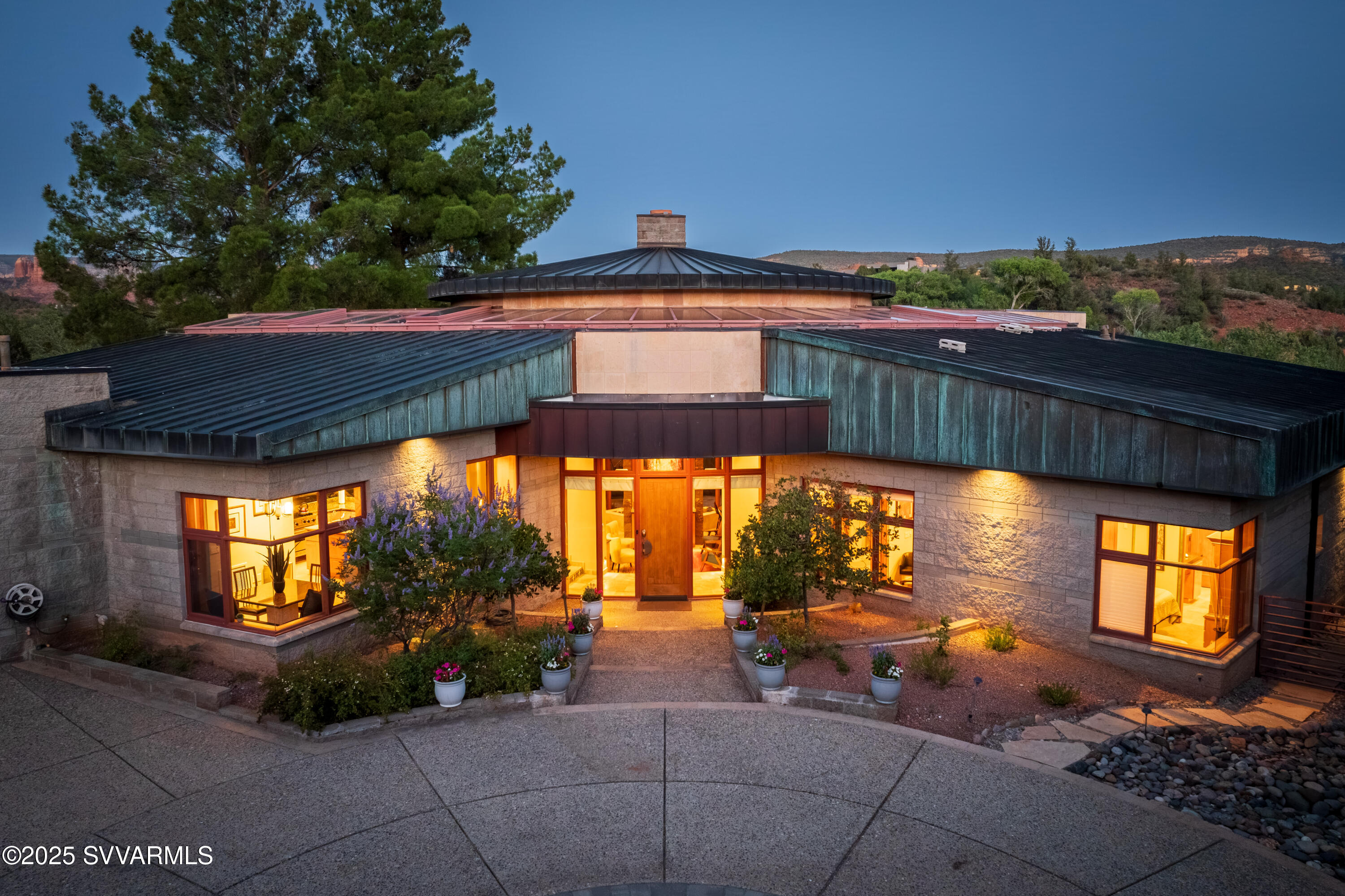 Sedona, Arizona, 86336, United States, 4 Bedrooms Bedrooms, ,3 BathroomsBathrooms,Residential,For Sale,1895371