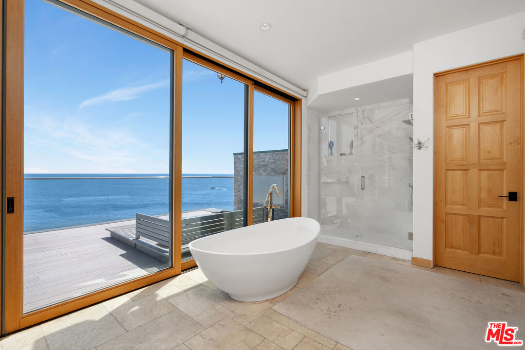 Malibu, California, 90265, United States, 3 Bedrooms Bedrooms, ,3 BathroomsBathrooms,Residential,For Sale,2002033