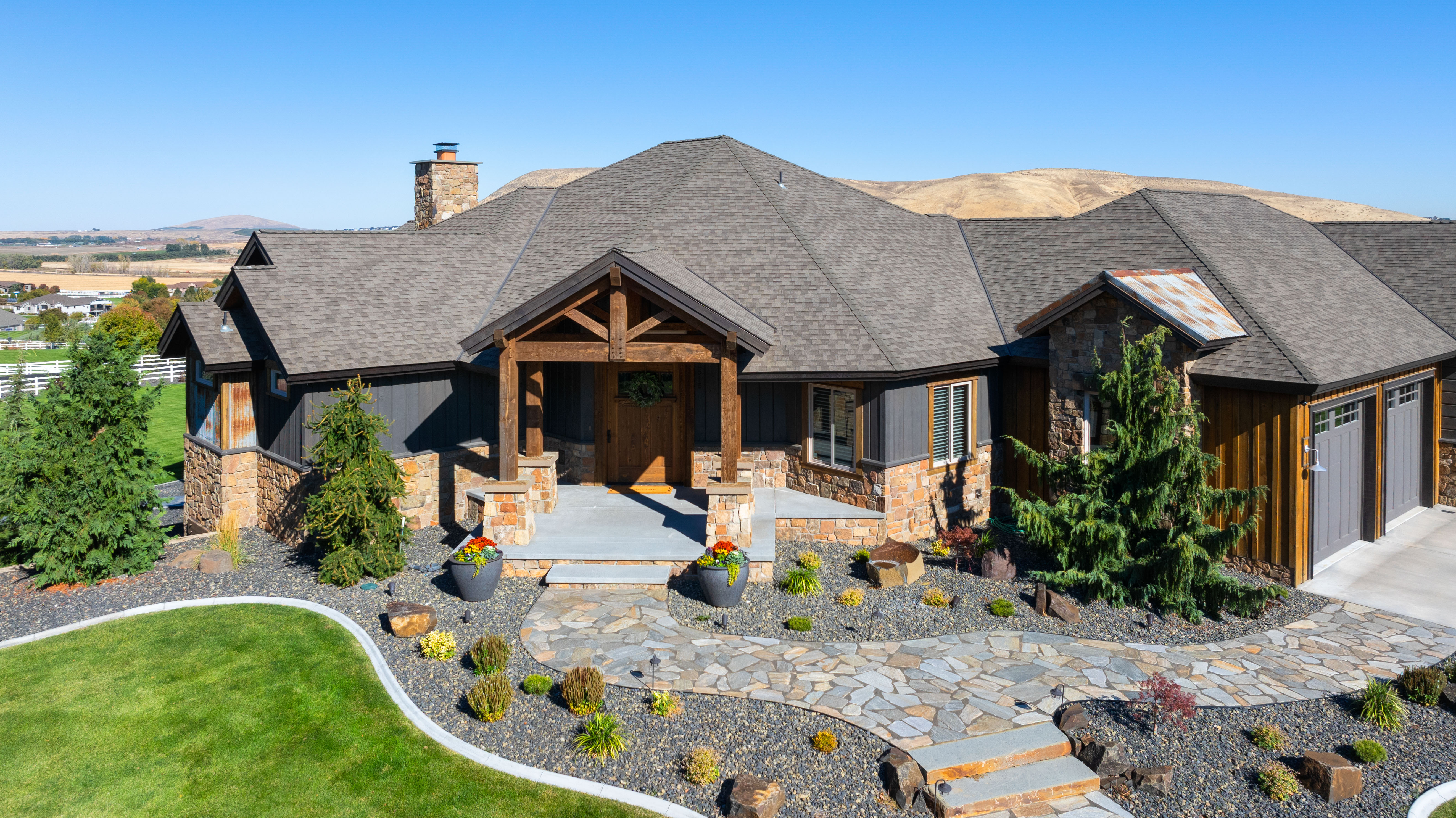  Views 6 Car Garage, Luxury Estate on 4 acres. - 物件實景