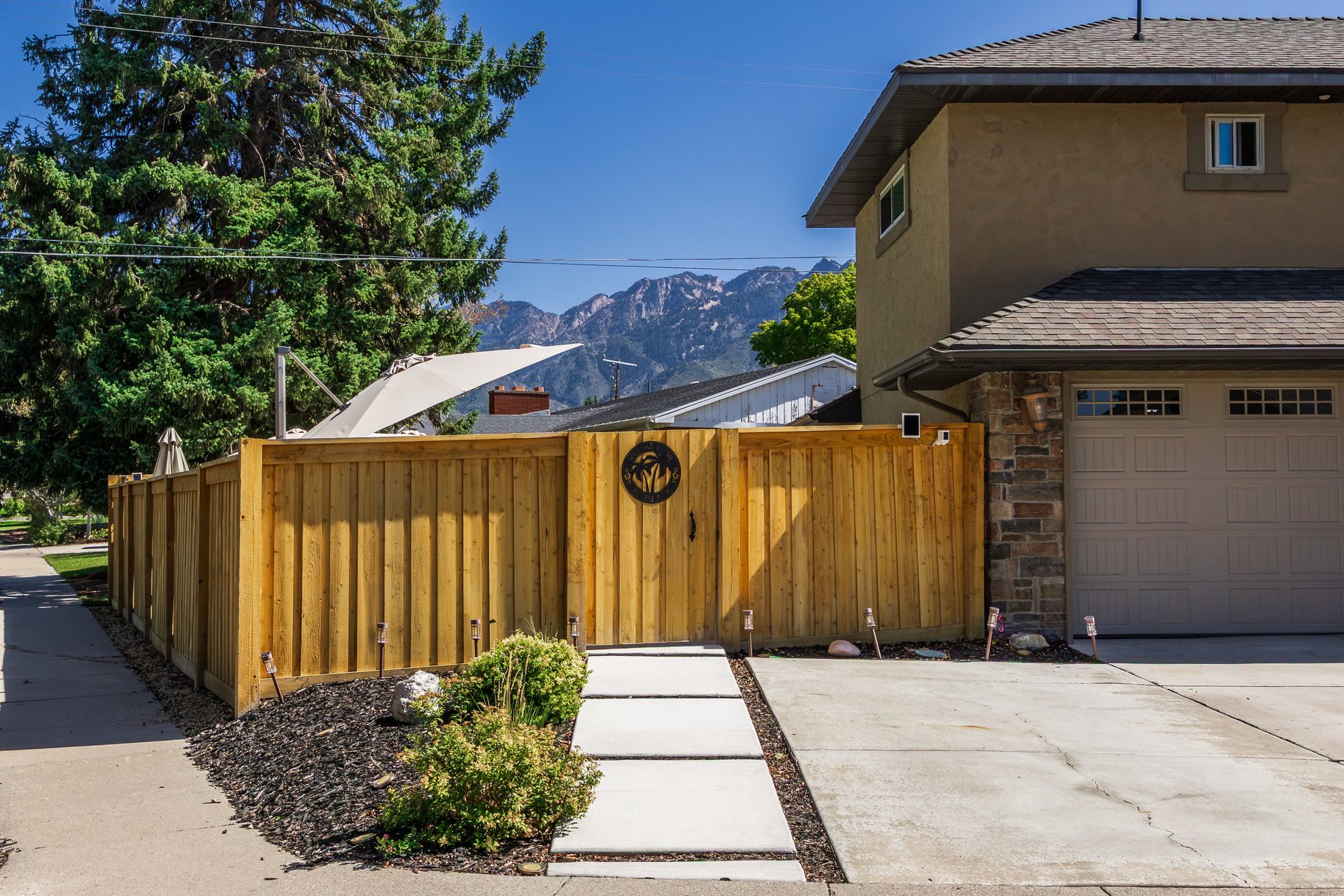  East Millcreek Living with New Saltwater Pool & Entertaining Spaces - 物件實景