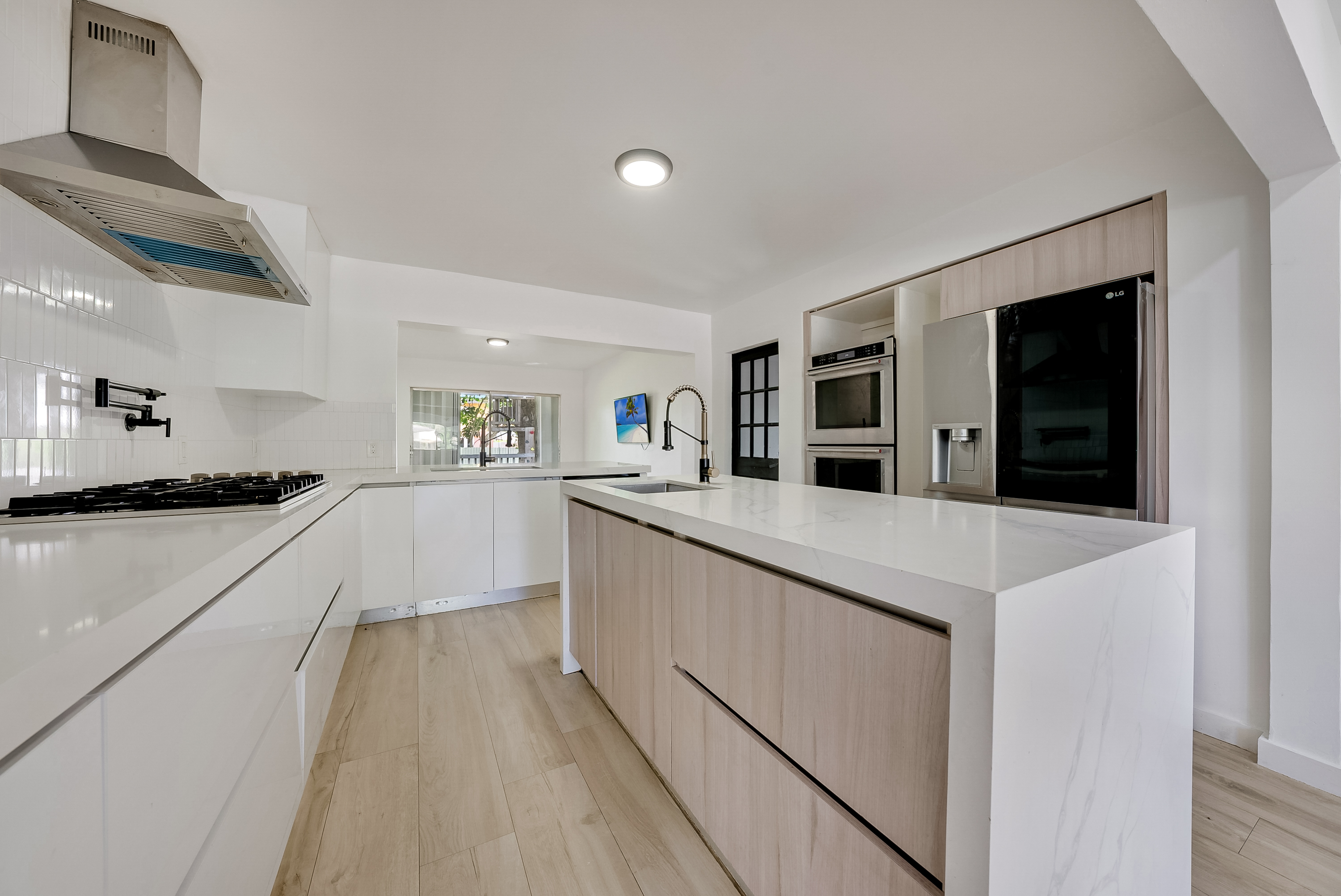  716 SW 5th Ave, Hallandale Beach, FL, 33009 - 物件實景