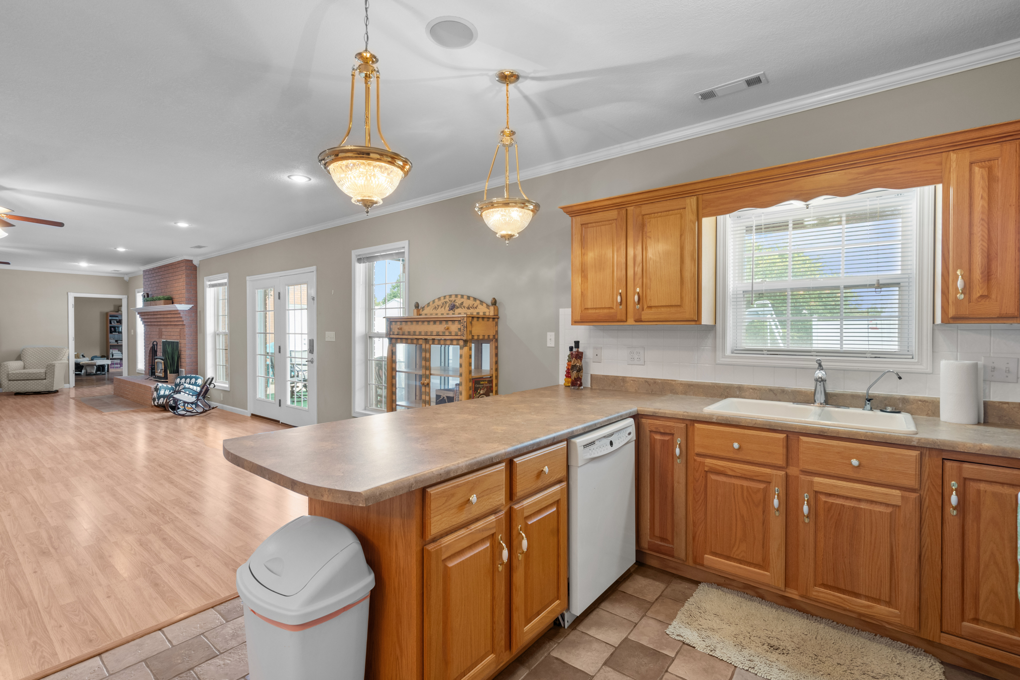 Poplar Bluff, Missouri, 63901, United States, 6 Bedrooms Bedrooms, ,3 BathroomsBathrooms,Residential,For Sale,1977359