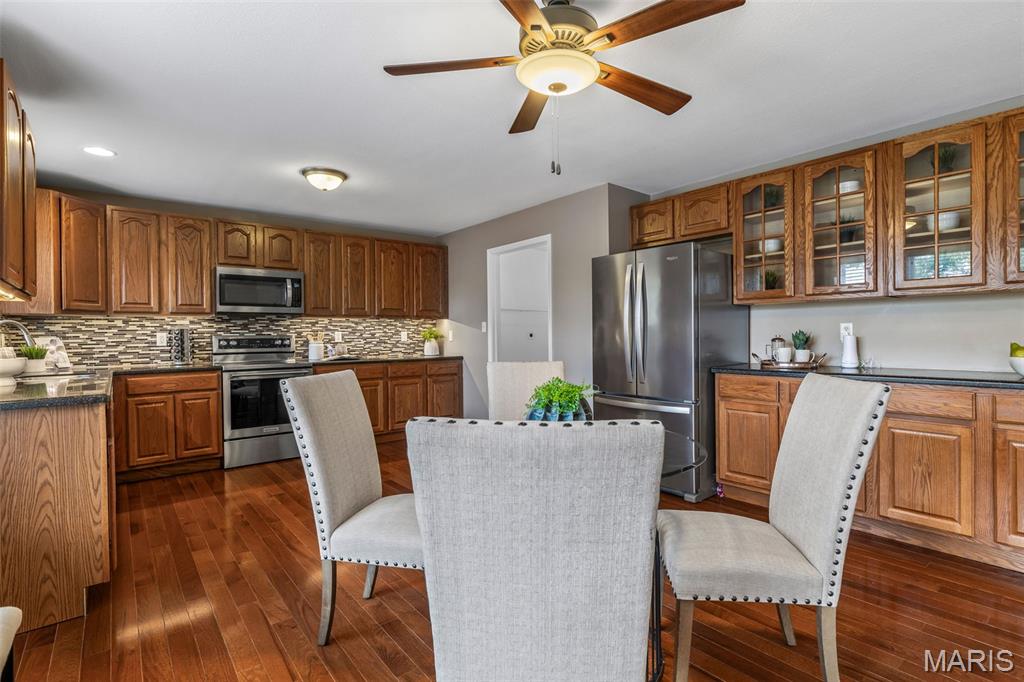 Festus, Missouri, 63028, United States, 4 Bedrooms Bedrooms, ,4 BathroomsBathrooms,Residential,For Sale,1954677