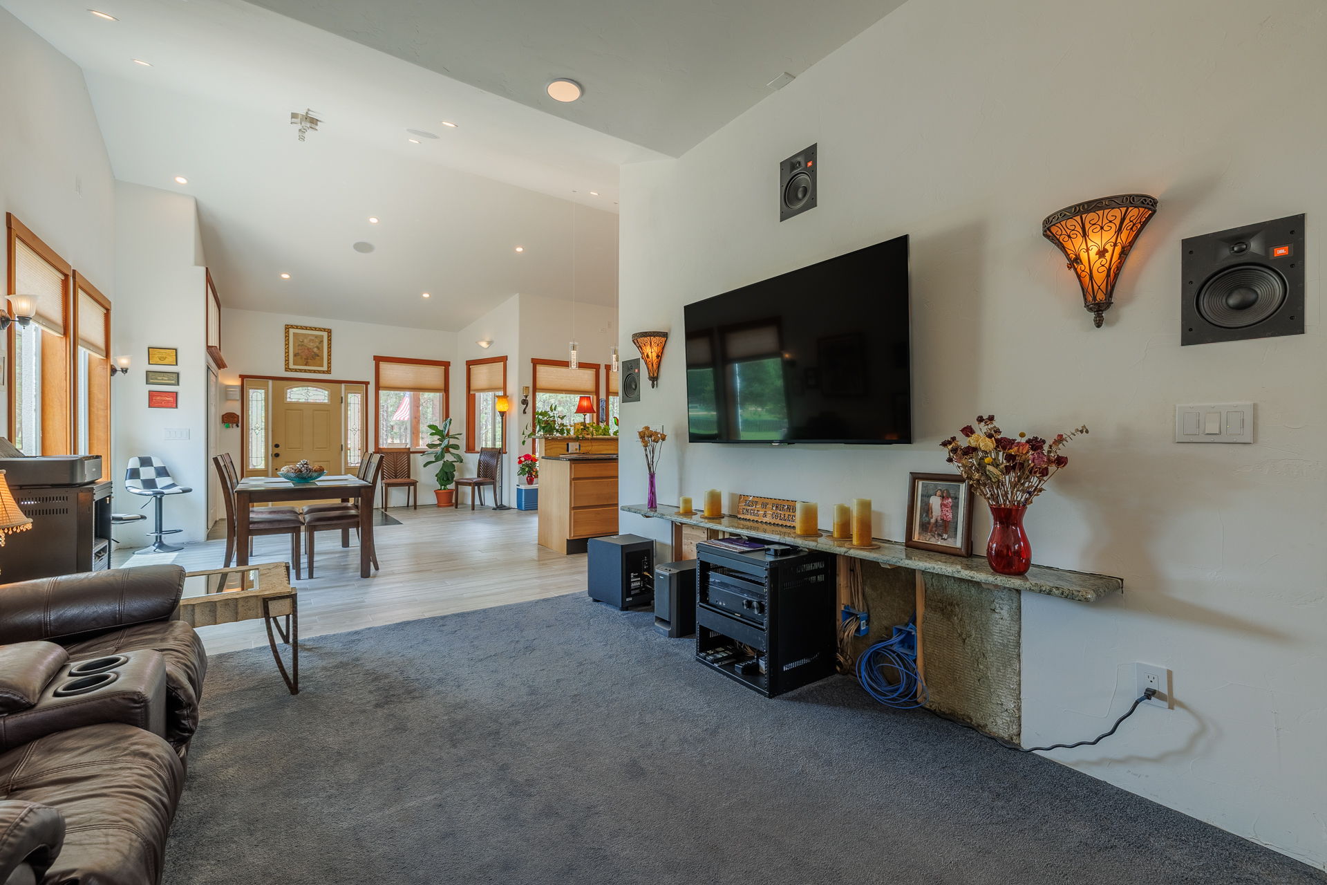 Woodland Park, Colorado, 80863, United States, 1 Bedroom Bedrooms, ,2 BathroomsBathrooms,Residential,For Sale,1896671