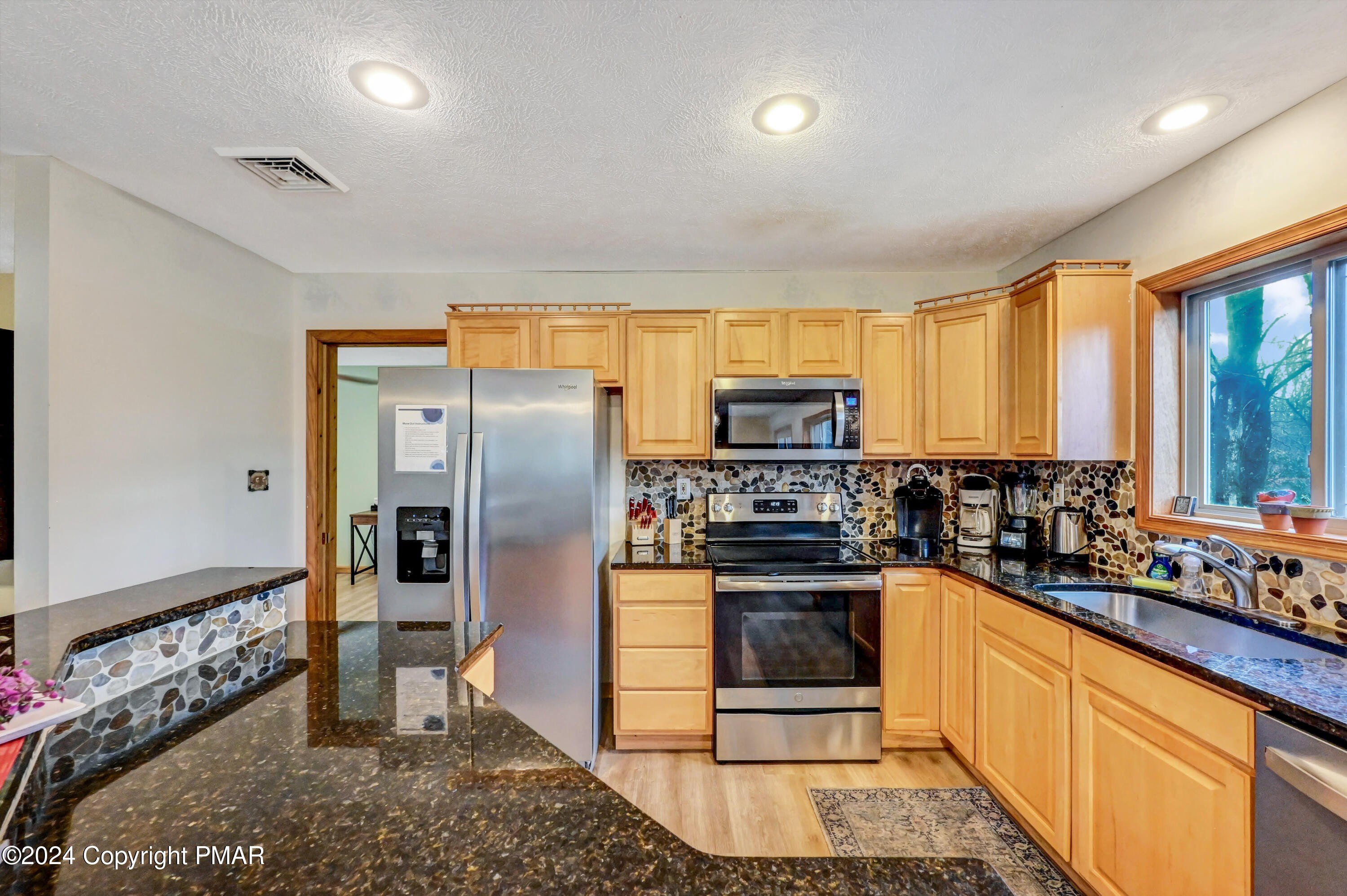 Pocono Pines, Pennsylvania, 18350, United States, 4 Bedrooms Bedrooms, ,3 BathroomsBathrooms,Residential,For Sale,1981114