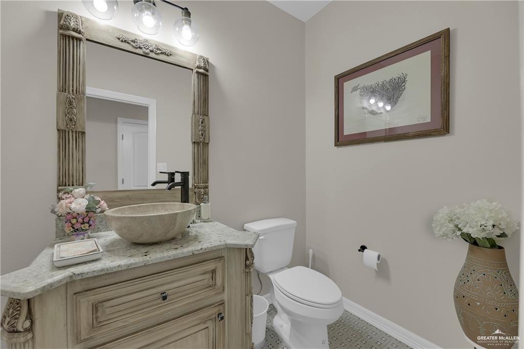 Santa Elena, Texas, 78591, United States, 4 Bedrooms Bedrooms, ,4 BathroomsBathrooms,Residential,For Sale,1932729