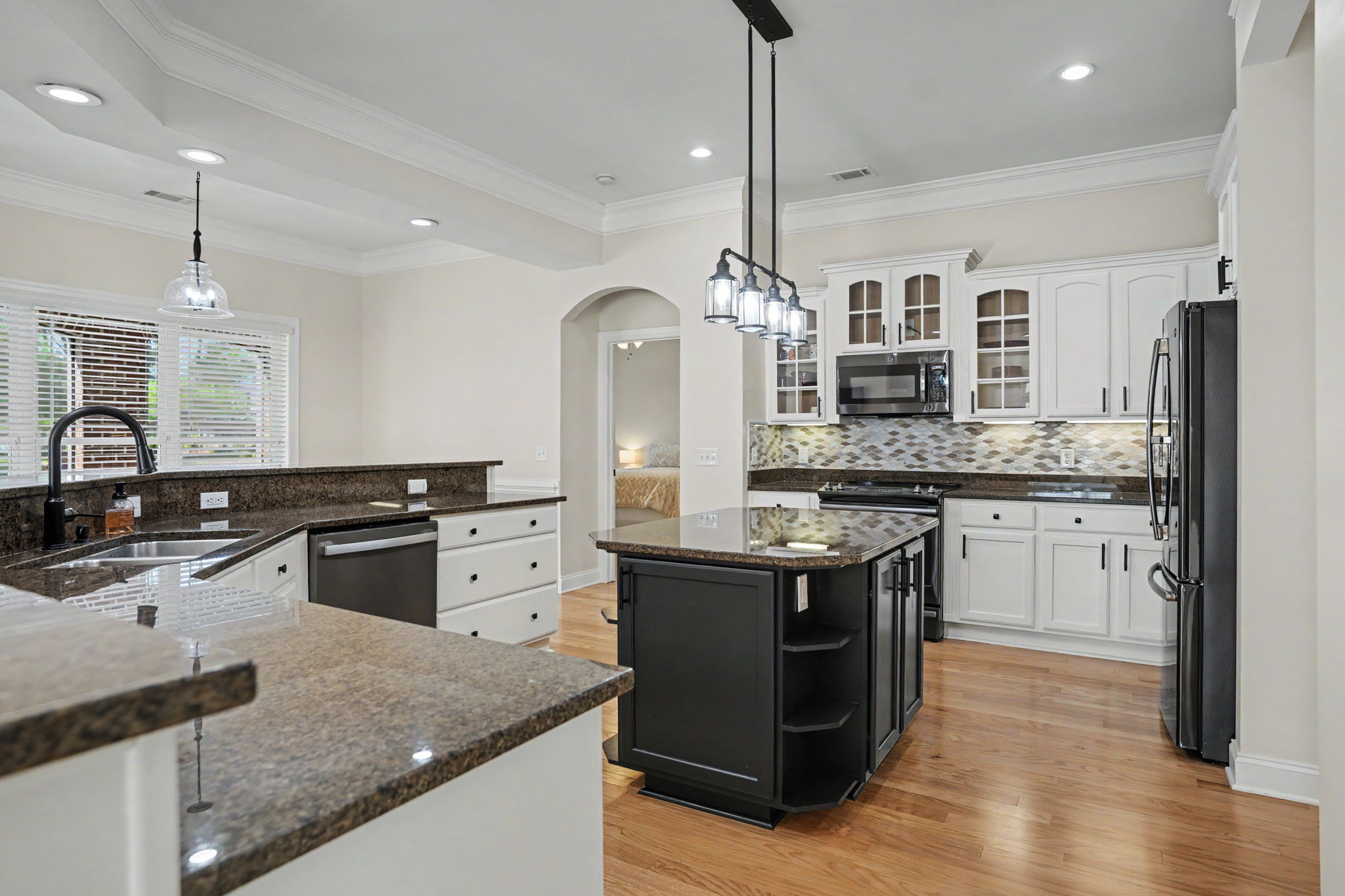  1201 River Oaks Drive, Richmond Hill - 物件實景