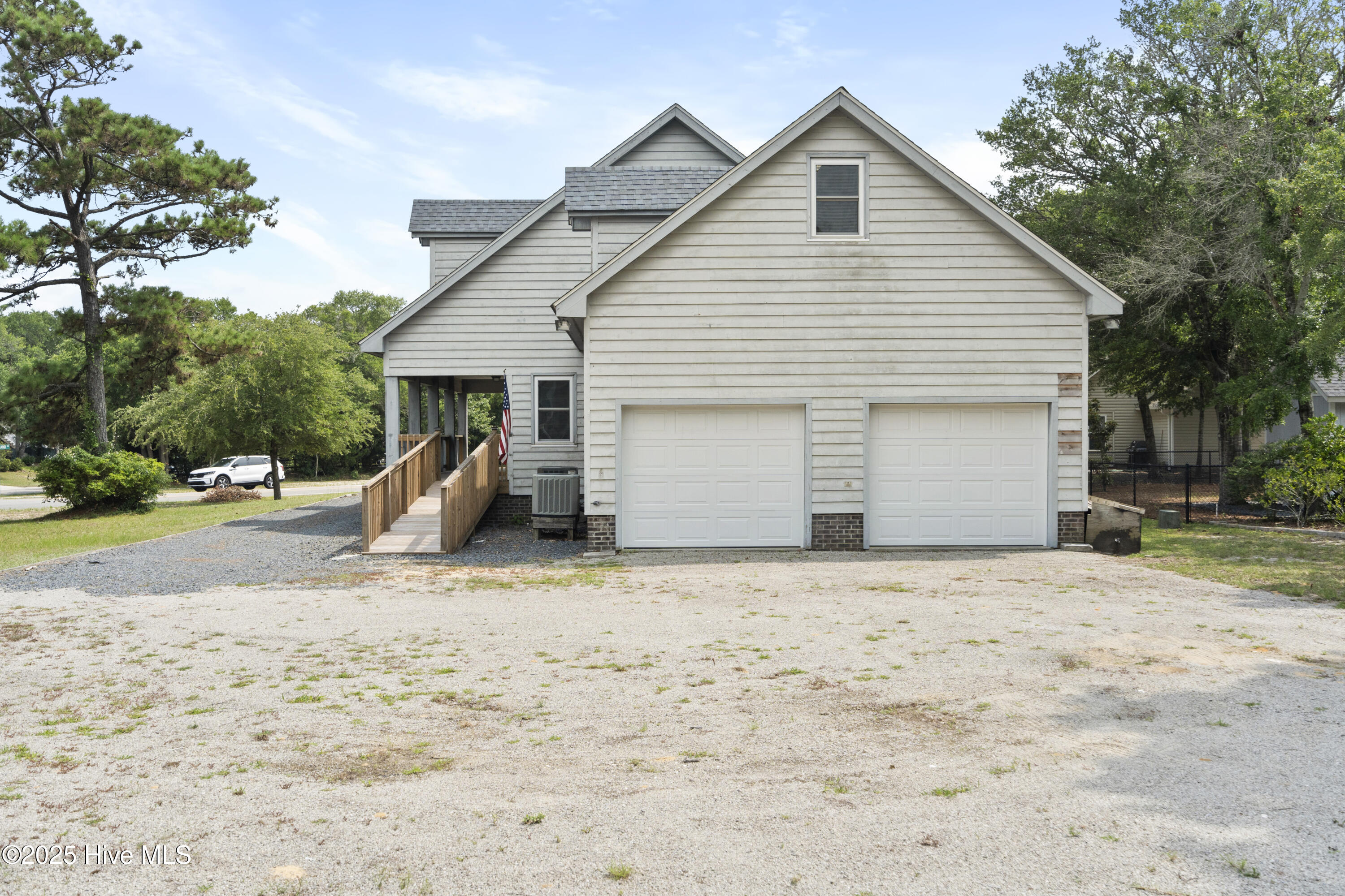 Oak Island, North Carolina, 28465, United States, 3 Bedrooms Bedrooms, ,2 BathroomsBathrooms,Residential,For Sale,1877293