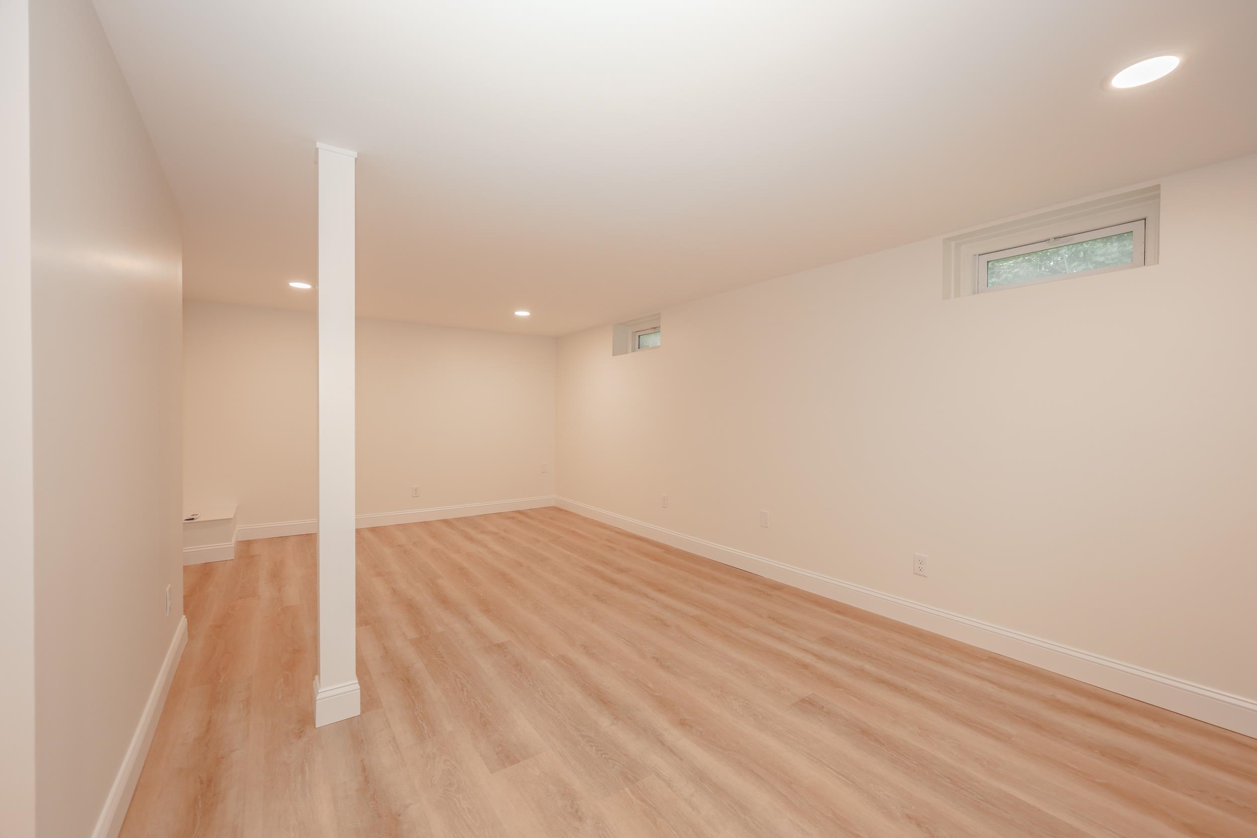 Wilton, New Hampshire, 03086, United States, 3 Bedrooms Bedrooms, ,2 BathroomsBathrooms,Residential,For Sale,1940505