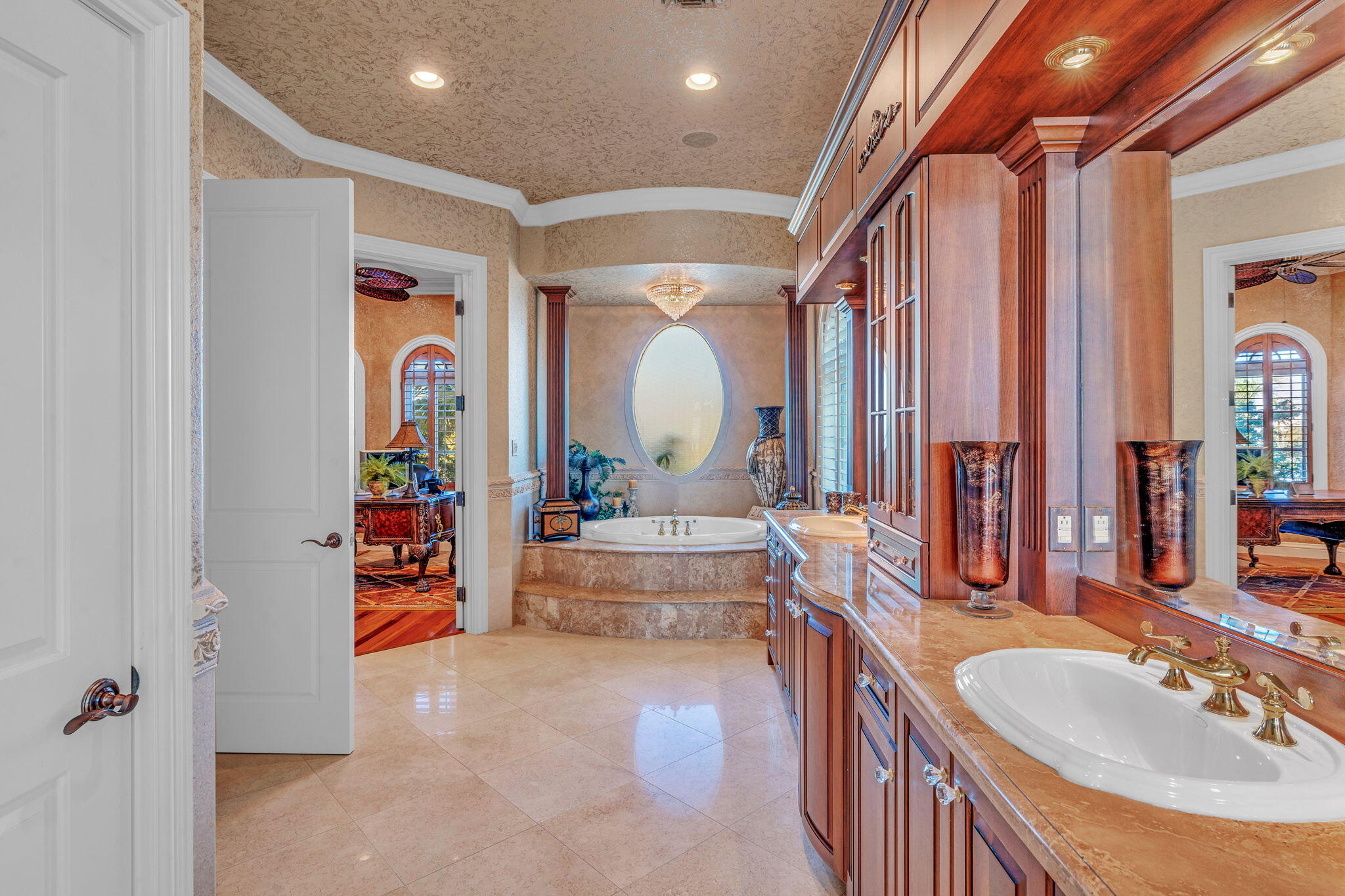 KEY COLONY, Florida, 33051, United States, 4 Bedrooms Bedrooms, ,5 BathroomsBathrooms,Residential,For Sale,1997483