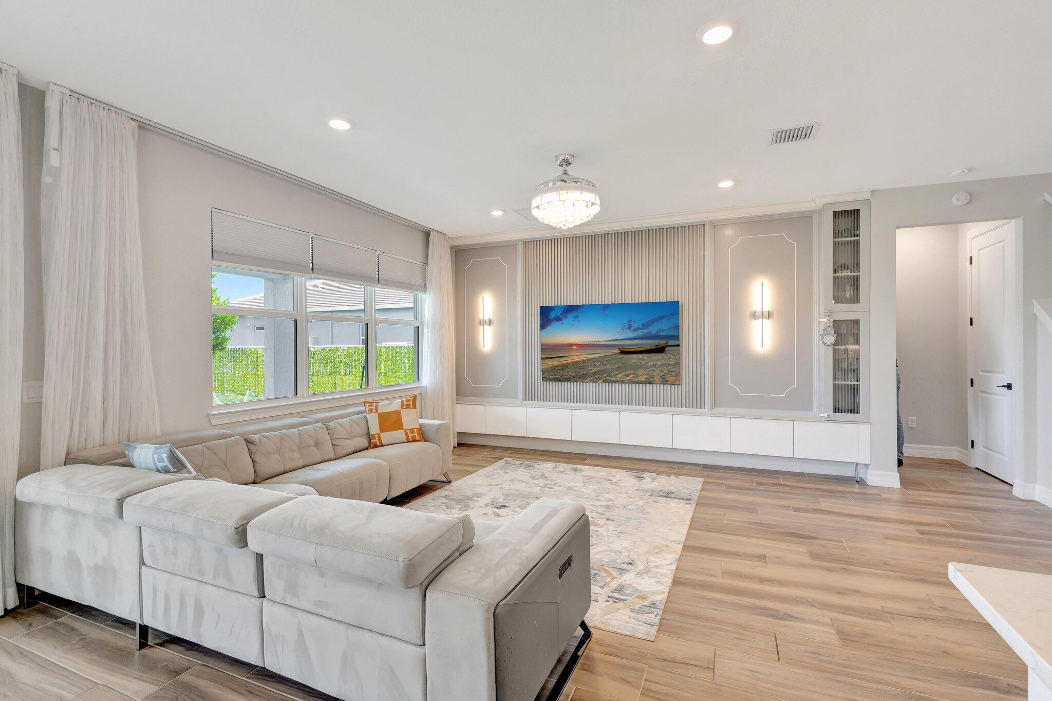 Lake Worth, Florida, 33467, United States, 5 Bedrooms Bedrooms, ,3 BathroomsBathrooms,Residential,For Sale,1838000