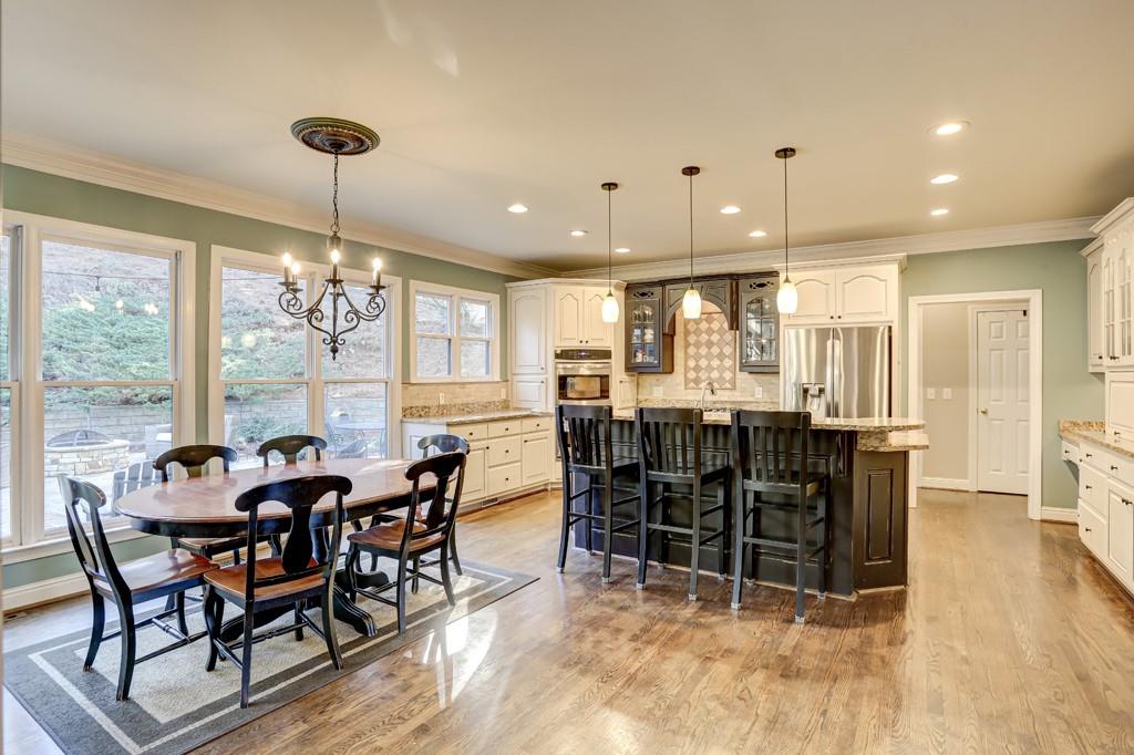 Suwanee, Georgia, 30024, United States, 6 Bedrooms Bedrooms, ,5 BathroomsBathrooms,Residential,For Sale,2013045