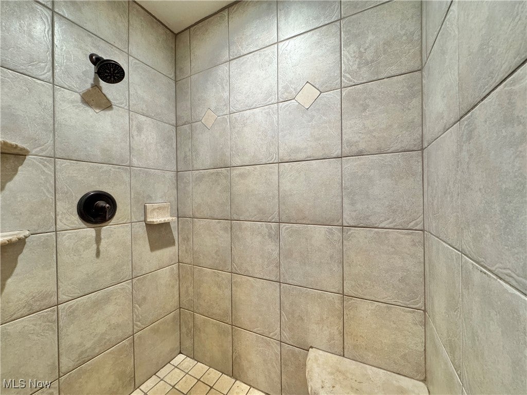 Canfield, Ohio, 44406, United States, 4 Bedrooms Bedrooms, ,3 BathroomsBathrooms,Residential,For Sale,2005733