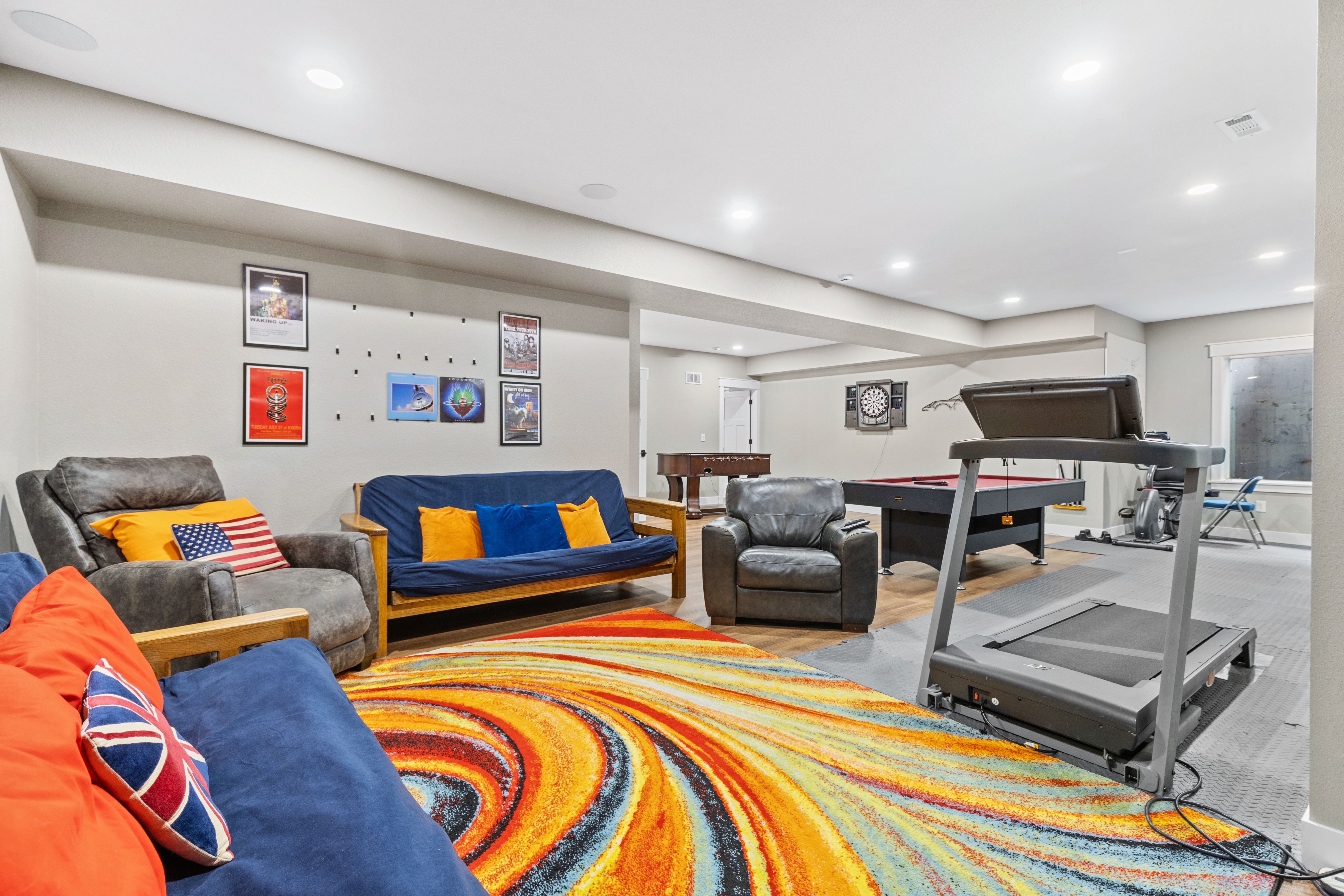  Amazing Opportunity For Multigenerational Living - 物件實景