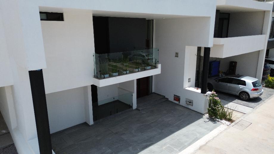 Aguascalientes, Aguascalientes, 20126, Mexico, 3 Bedrooms Bedrooms, ,4 BathroomsBathrooms,Residential,For Sale,1918342