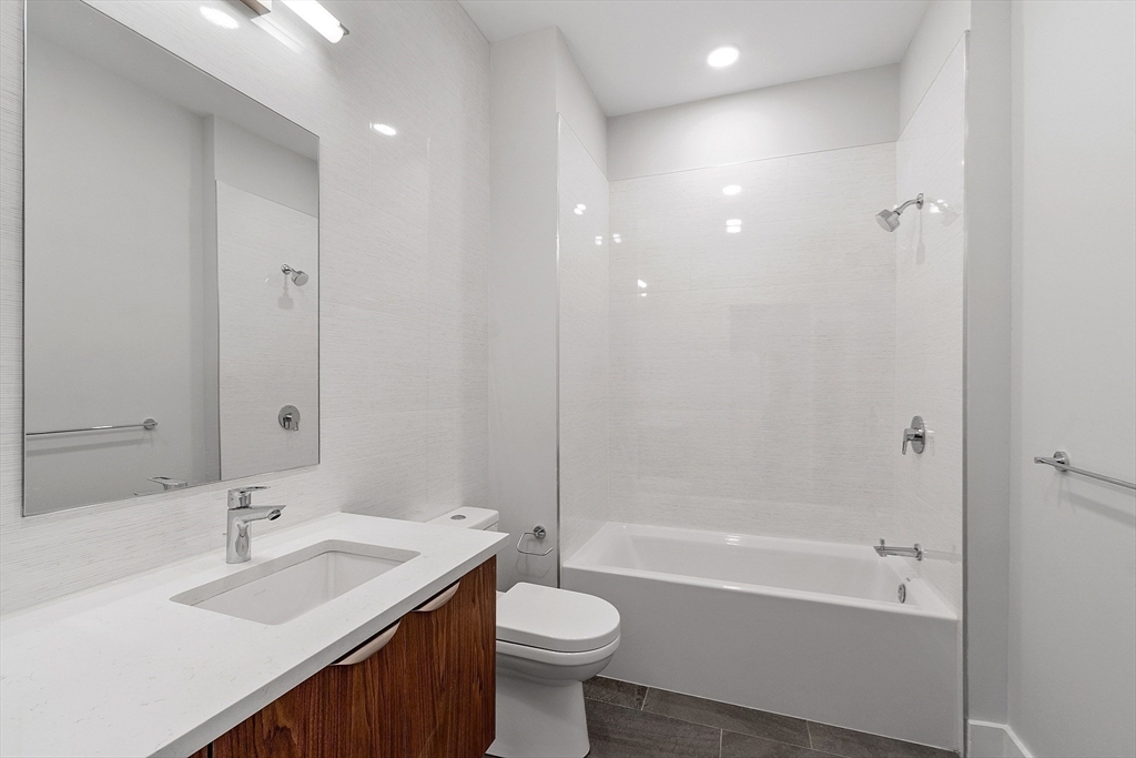 Somerville, Massachusetts, 02143, United States, 2 Bedrooms Bedrooms, ,2 BathroomsBathrooms,Residential,For Sale,1938695