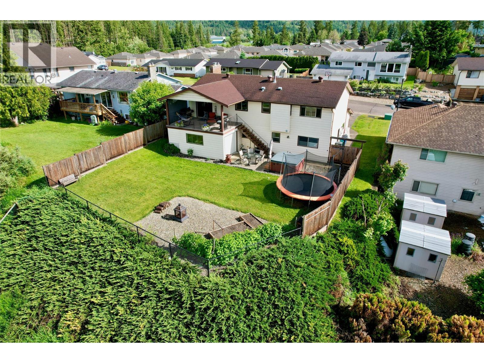 ARMSTRONG, British Columbia, V4Y 0B3, CA, 4 Bedrooms Bedrooms, ,2 BathroomsBathrooms,Residential,For Sale,1950406