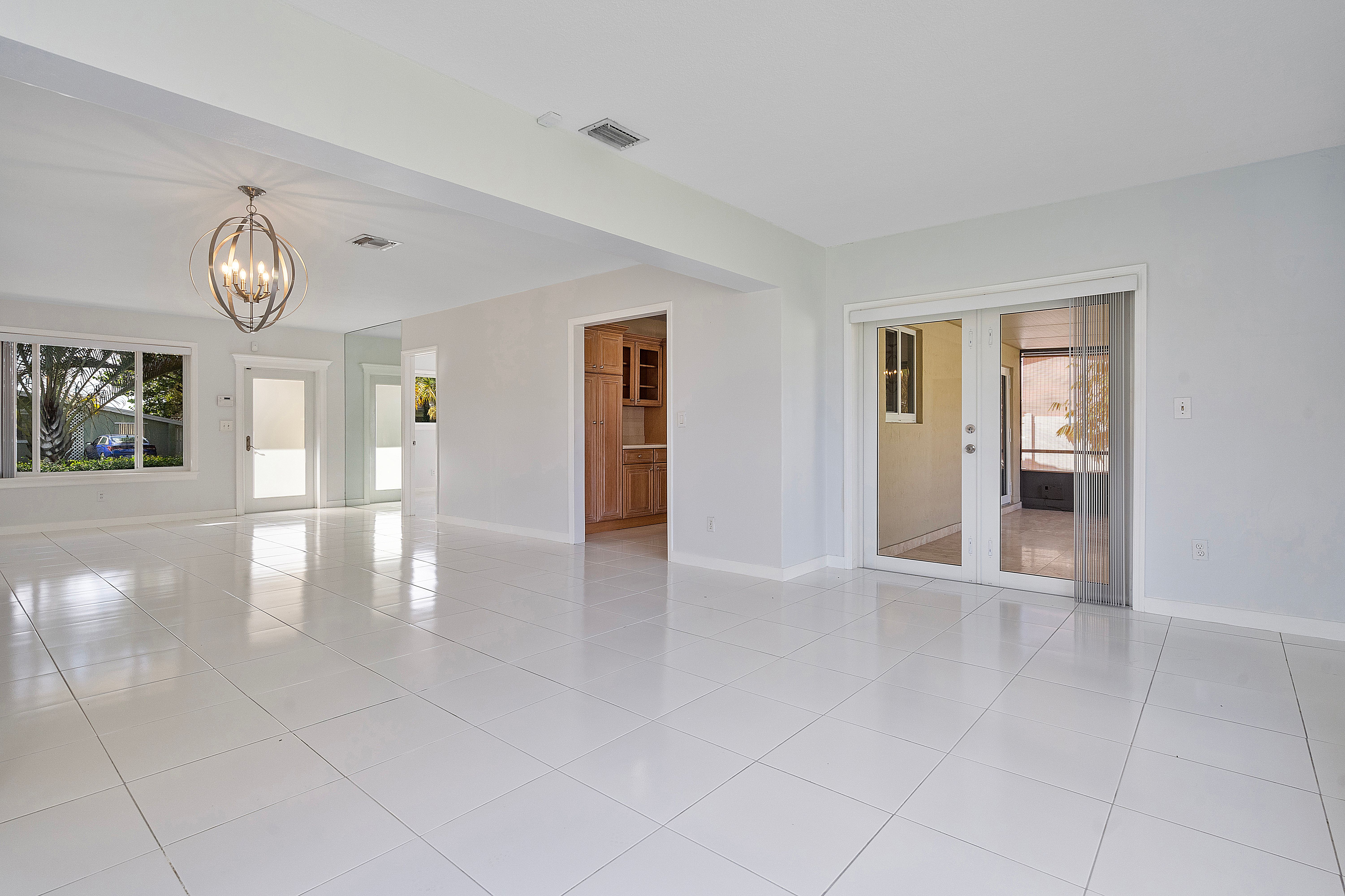  2475 NE 214th St, Aventura, FL, 33180 - 物件實景