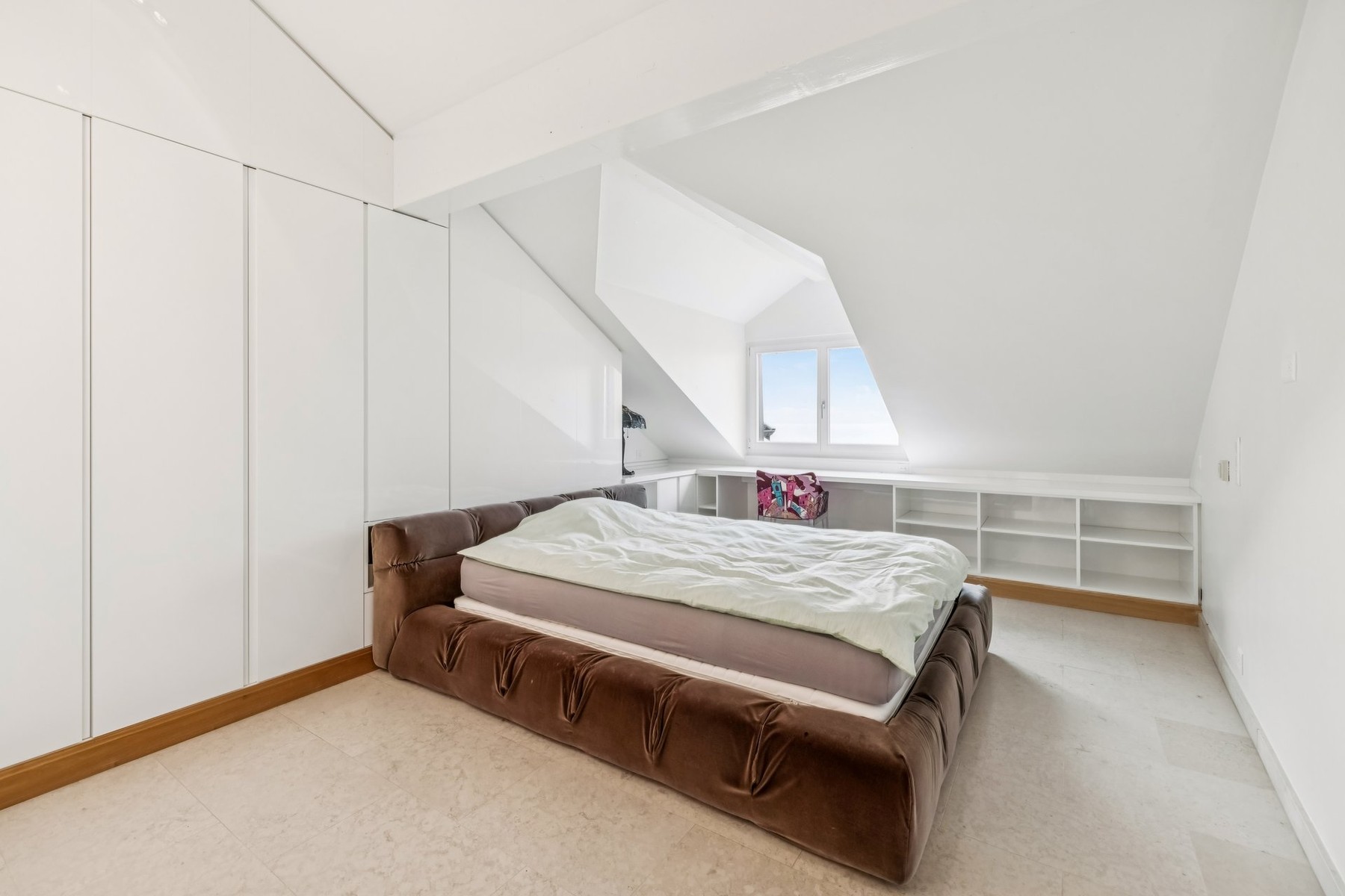  STUNNING LUXURY DUPLEX WITH EXCEPTIONAL PANORAMIC VIEWS OF THE LAKE - 物件實景