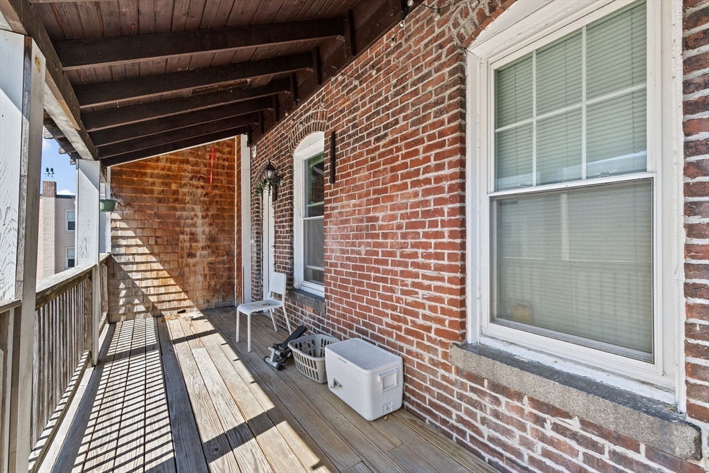 Boston, Massachusetts, 02121, United States, 11 Bedrooms Bedrooms, ,3 BathroomsBathrooms,Residential,For Sale,1998494