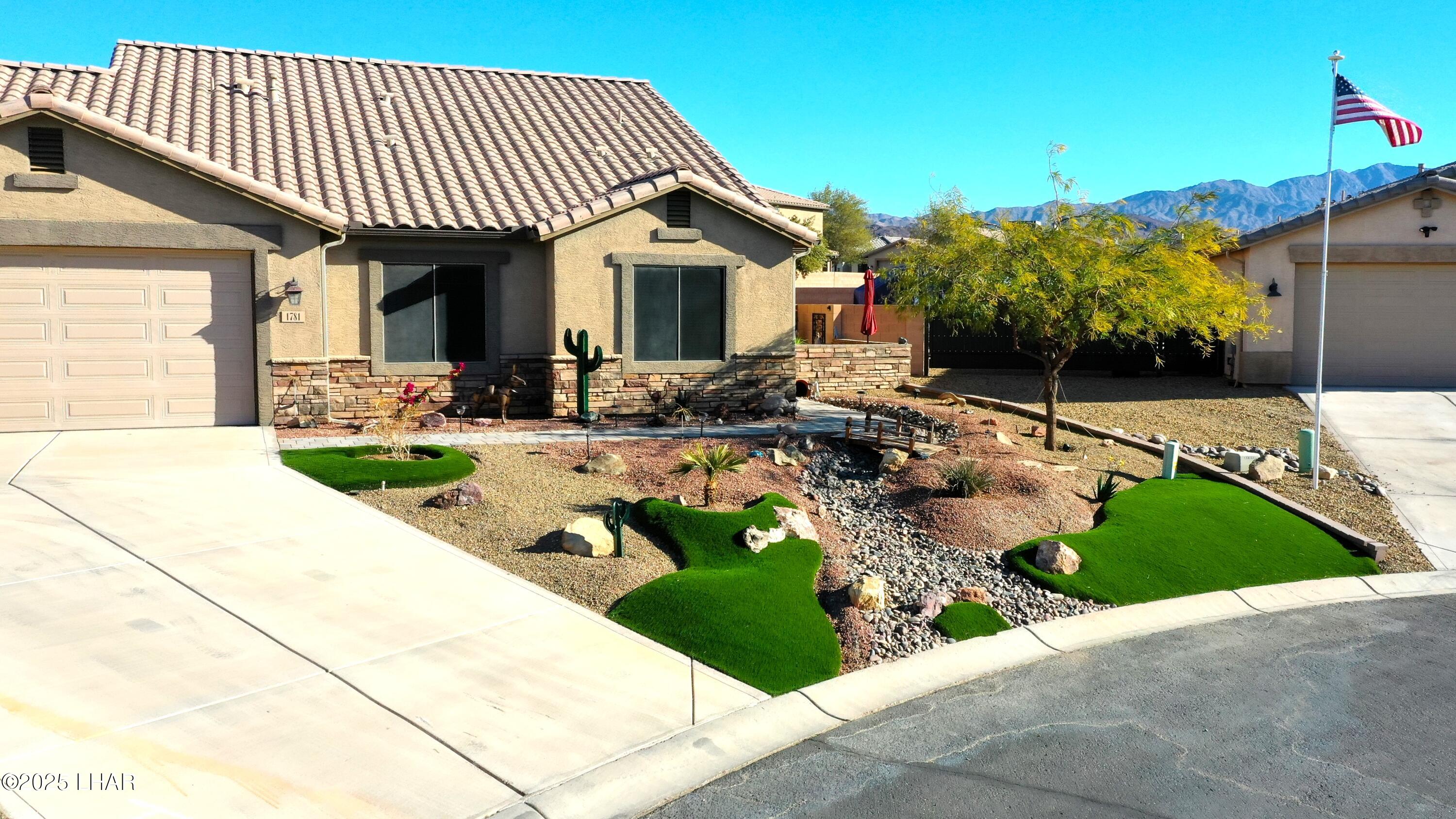 Lake Havasu City, Arizona, 86404, United States, 3 Bedrooms Bedrooms, ,2 BathroomsBathrooms,Residential,For Sale,1957391