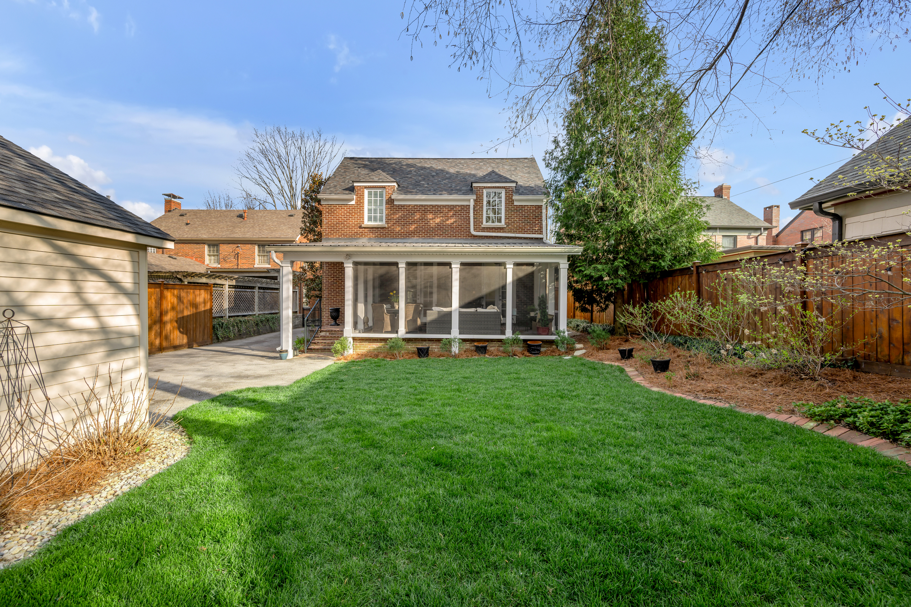  325 Kingsway Drive - 物件實景