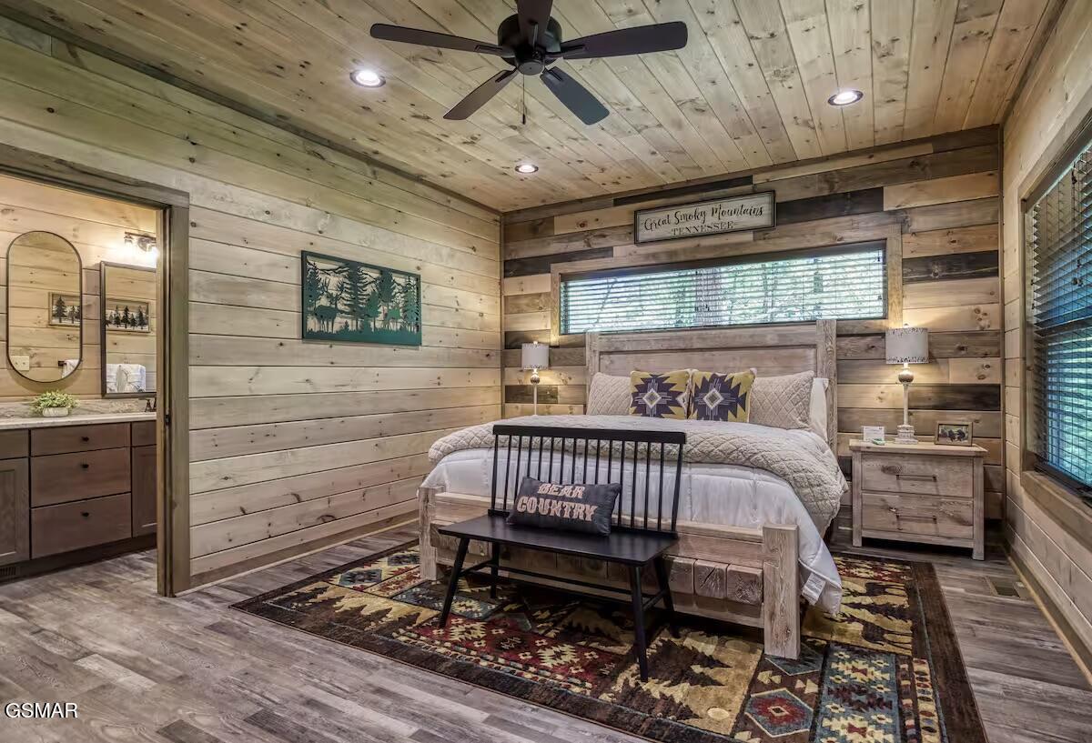 Sevierville, Tennessee, 37862, United States, 5 Bedrooms Bedrooms, ,5 BathroomsBathrooms,Residential,For Sale,2008857