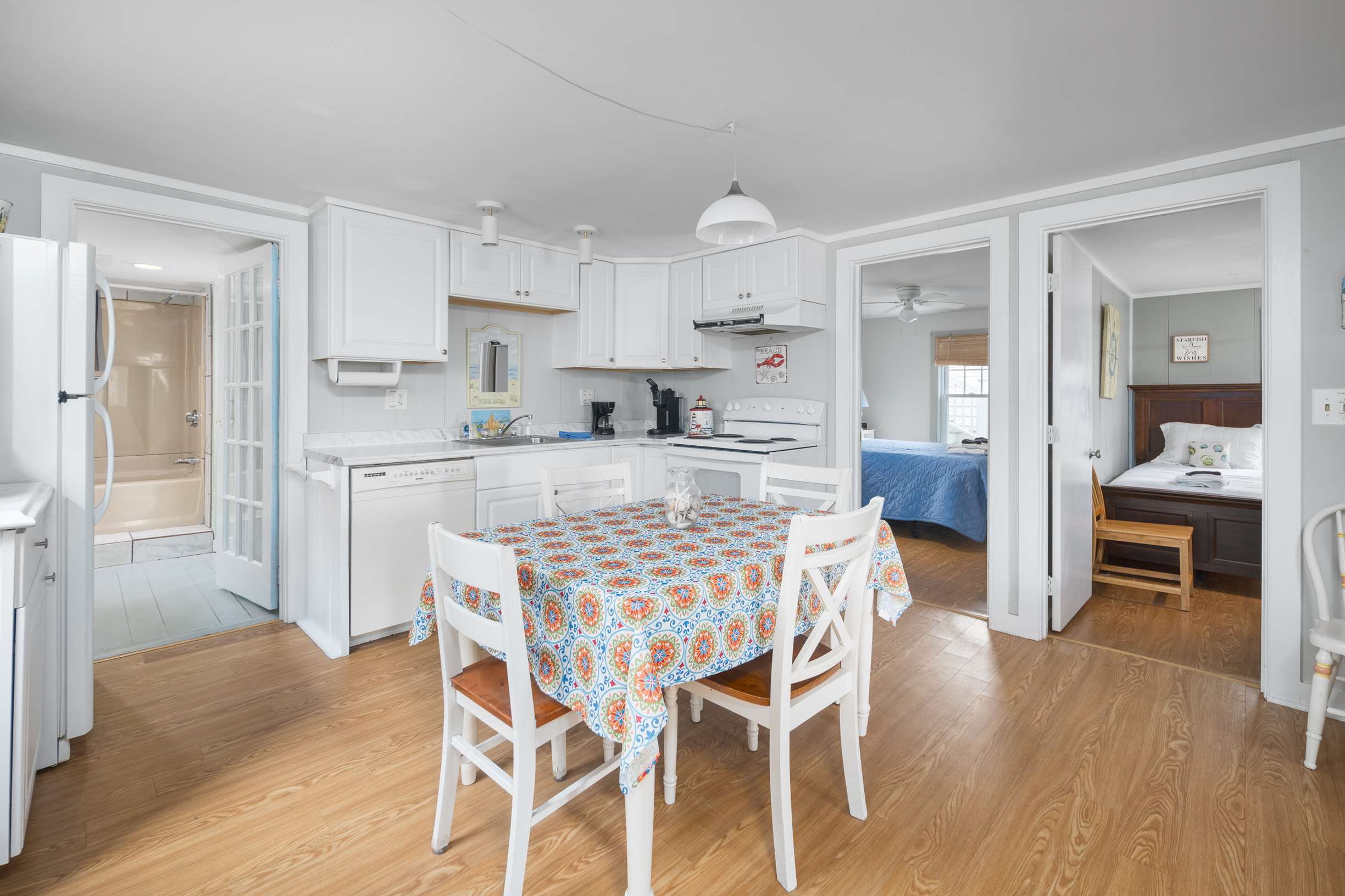  First Level Condo 50 Steps From Long Sands Beach Bathouse in York - 物件實景