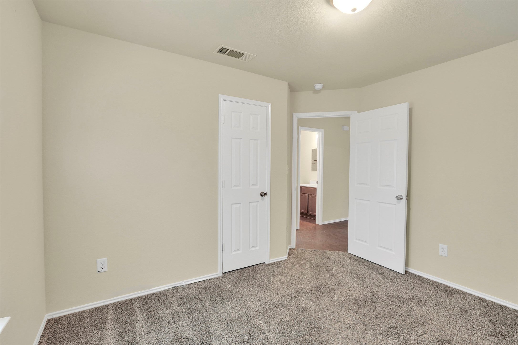 Little Elm, Texas, 75068, United States, 6 Bedrooms Bedrooms, ,6 BathroomsBathrooms,Residential,For Sale,1980428