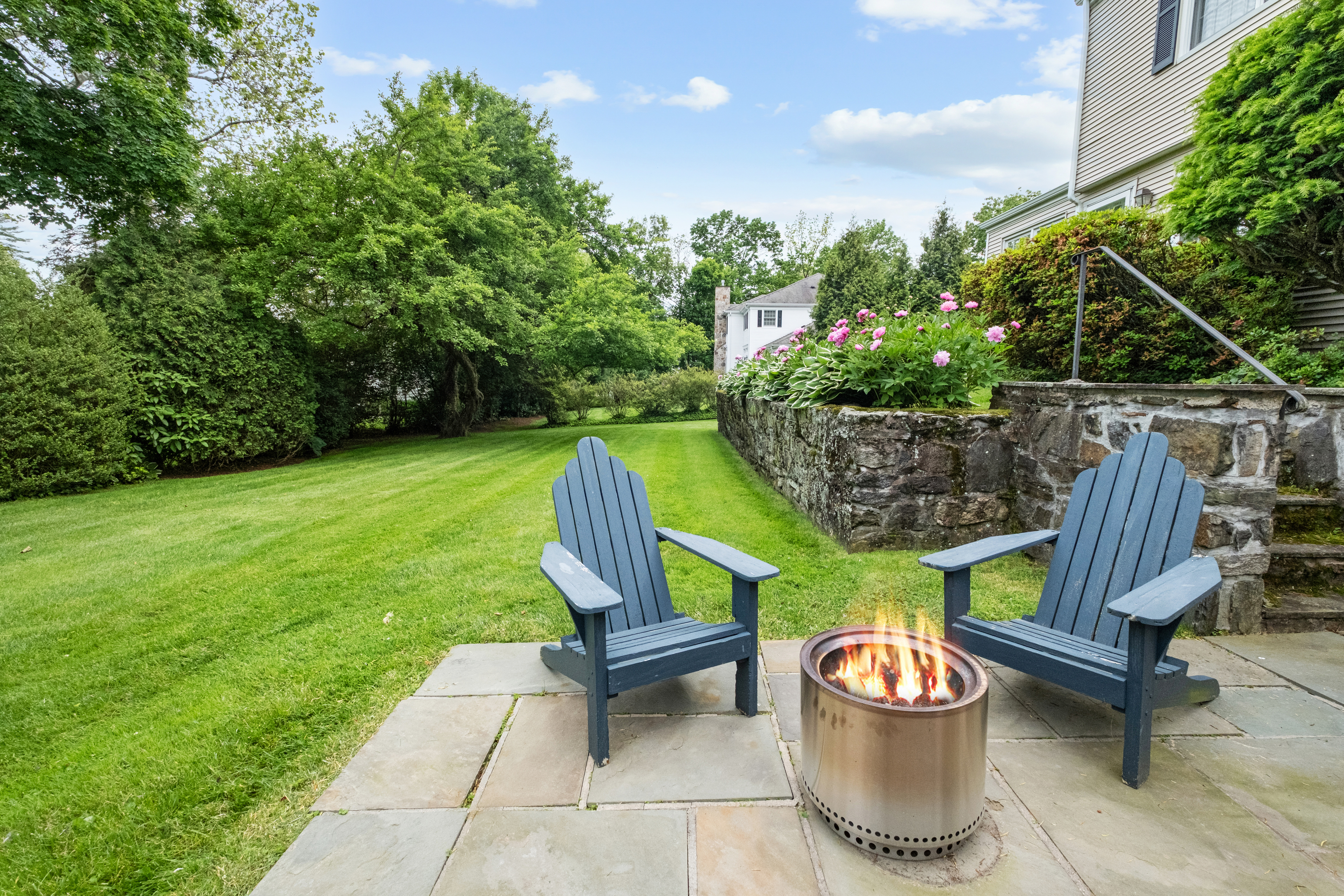  Beautifully Updated, Sun-Drenched Home - 物件實景