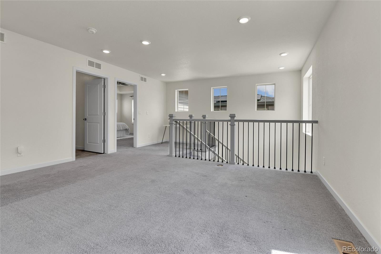 Littleton, Colorado, 80125, United States, 3 Bedrooms Bedrooms, ,3 BathroomsBathrooms,Residential,For Sale,1891675