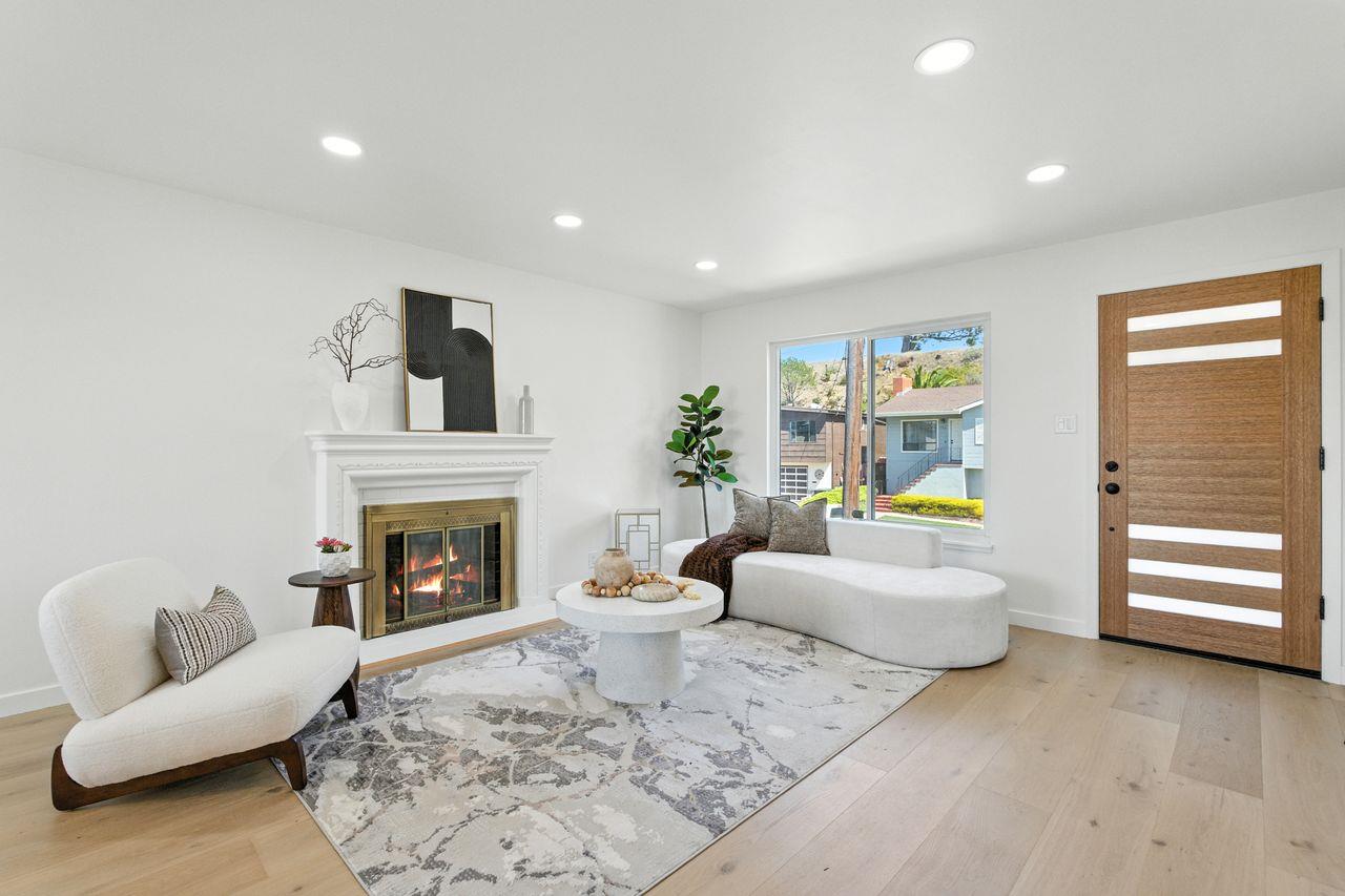 South San Francisco, California, 94080, United States, 4 Bedrooms Bedrooms, ,3 BathroomsBathrooms,Residential,For Sale,1951166