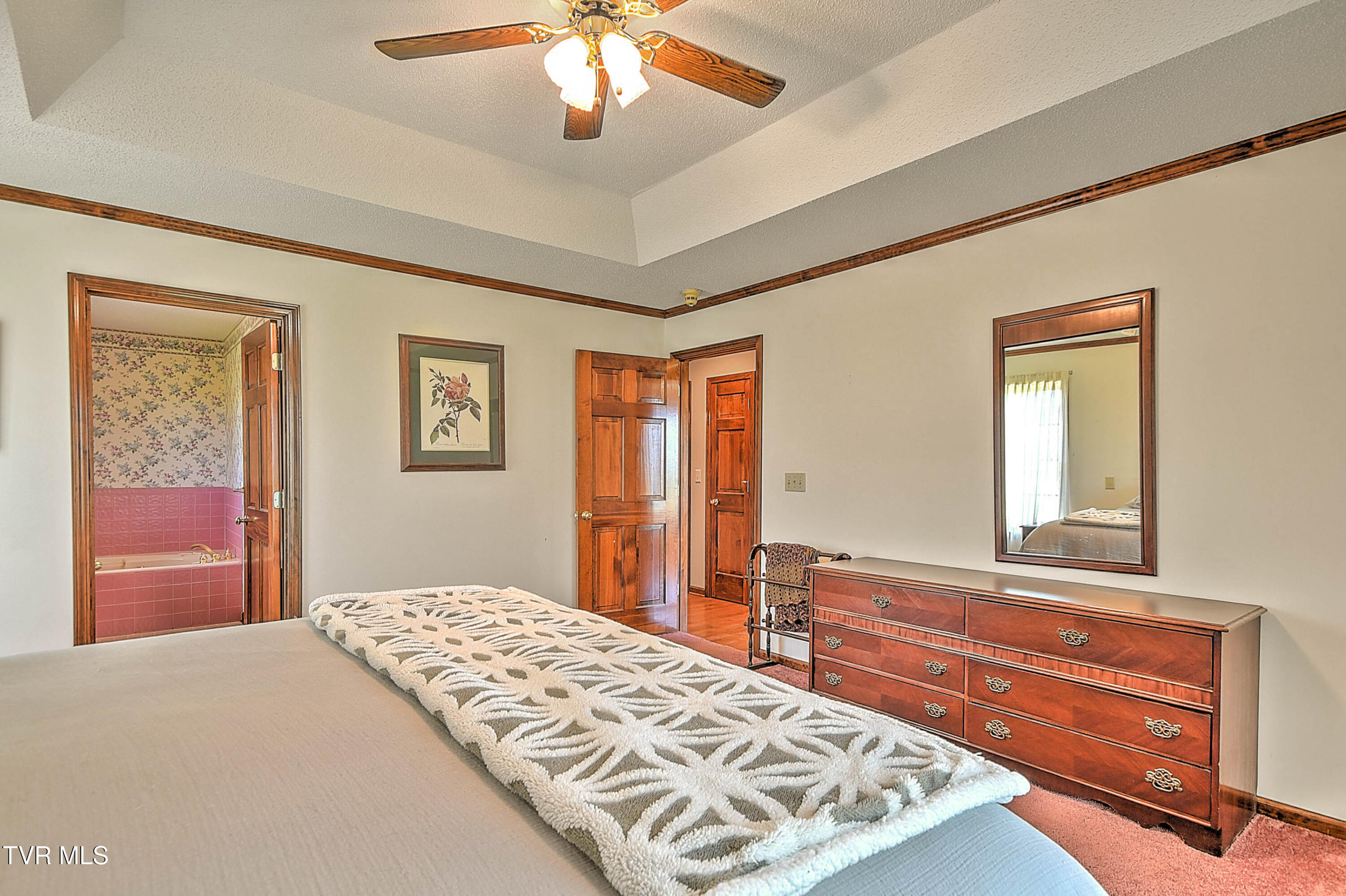 Greeneville, Tennessee, 37745, United States, 4 Bedrooms Bedrooms, ,4 BathroomsBathrooms,Residential,For Sale,1899304