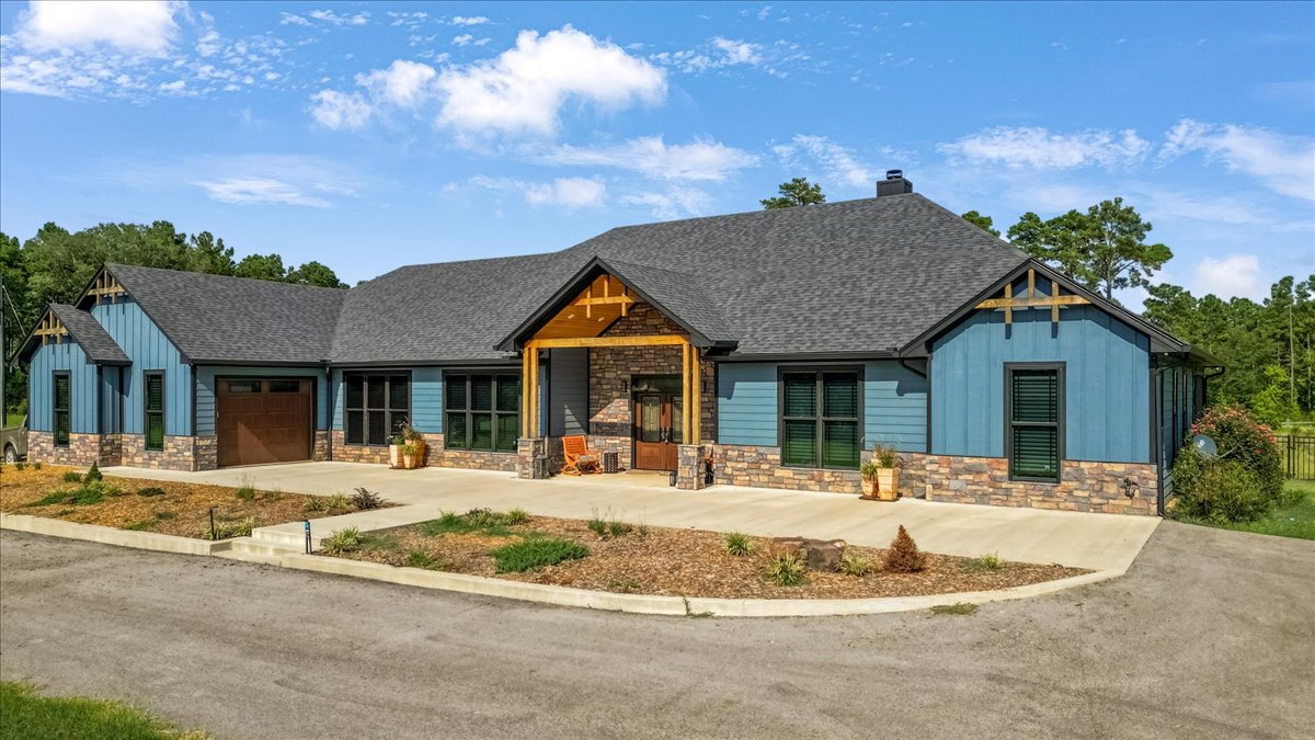 Long Branch, Texas, 75669, United States, 4 Bedrooms Bedrooms, ,4 BathroomsBathrooms,Residential,For Sale,1908688