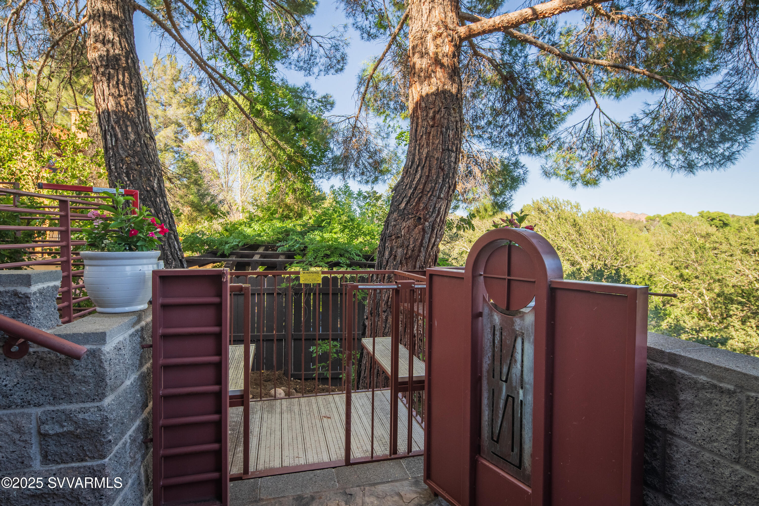 Sedona, Arizona, 86336, United States, 4 Bedrooms Bedrooms, ,3 BathroomsBathrooms,Residential,For Sale,1895371