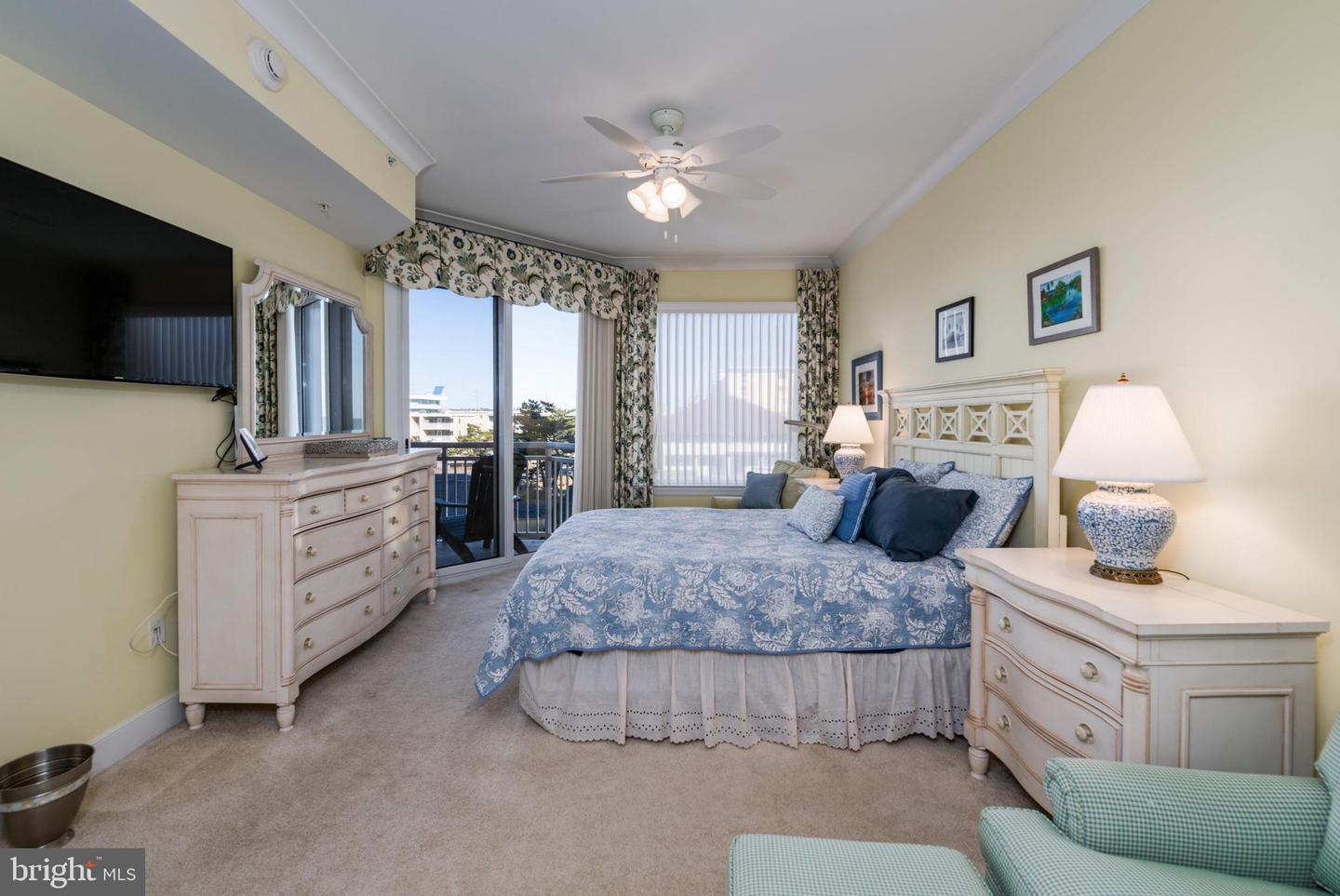 2 48th Street Unit 214, Ocean City, Maryland, 21842, United States, 3 Bedrooms Bedrooms, ,3 BathroomsBathrooms,Residential,For Sale,2 48th Street Unit 214,1676499