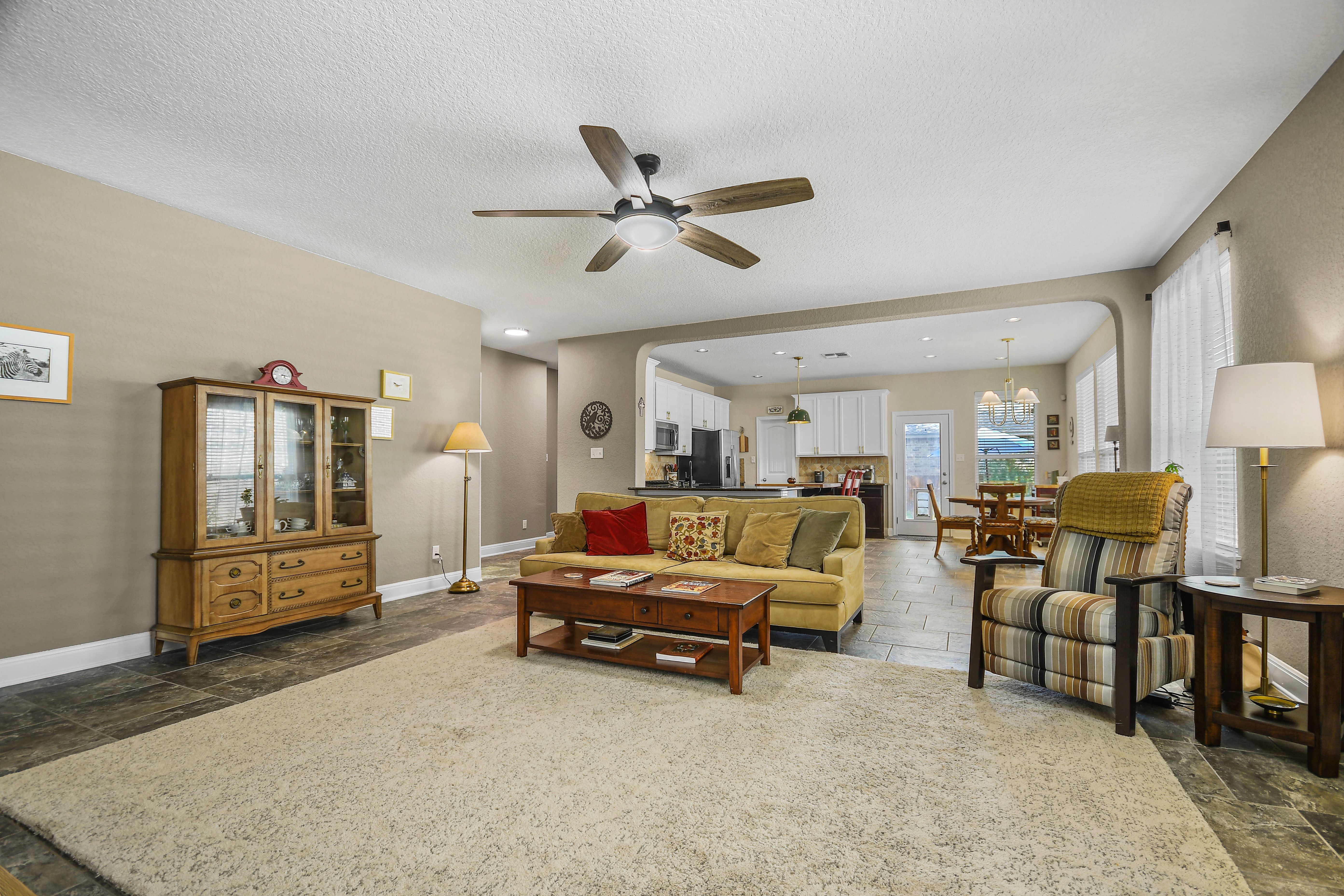  Beautifully Maintained One-Story Retreat in Wortham Oaks - 物件實景