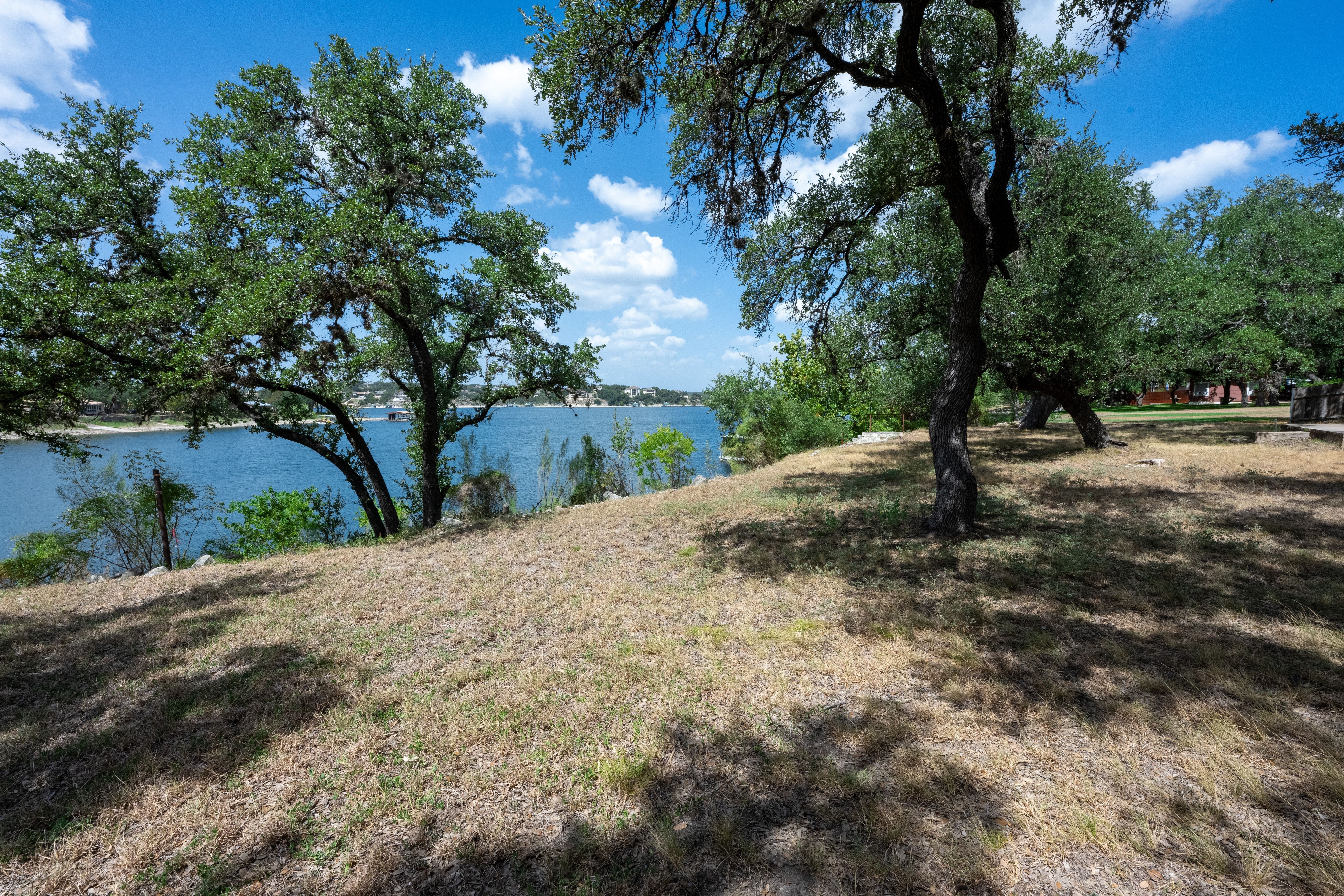  Private Deep-Water Retreat on Lake Travis, Permits in Hand - 物件實景