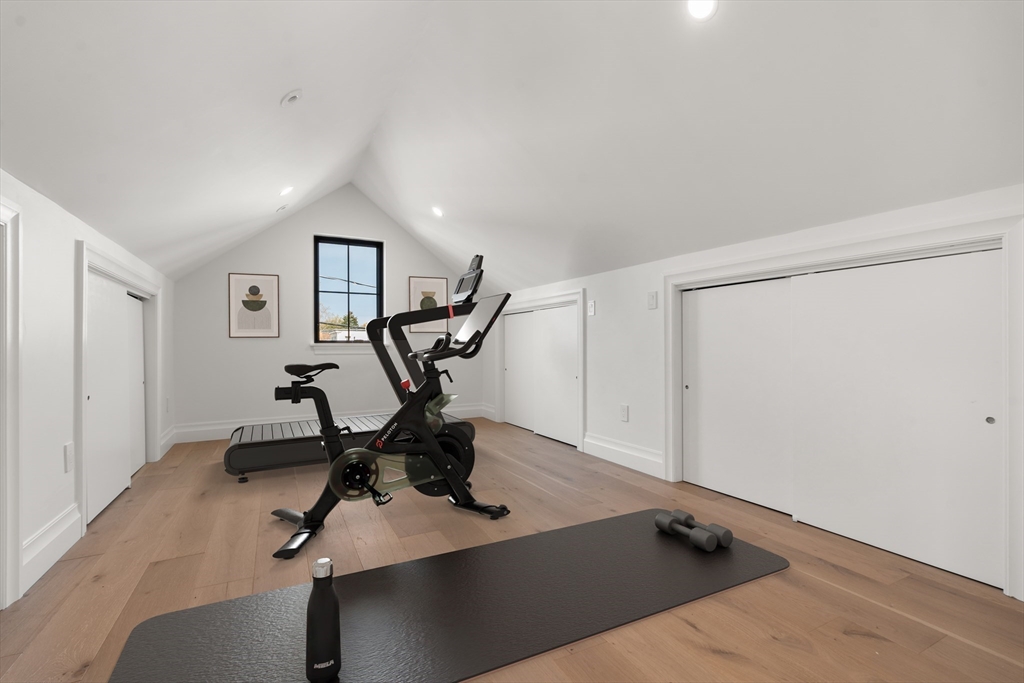 Somerville, Massachusetts, 02144, United States, 4 Bedrooms Bedrooms, ,5 BathroomsBathrooms,Residential,For Sale,1991480