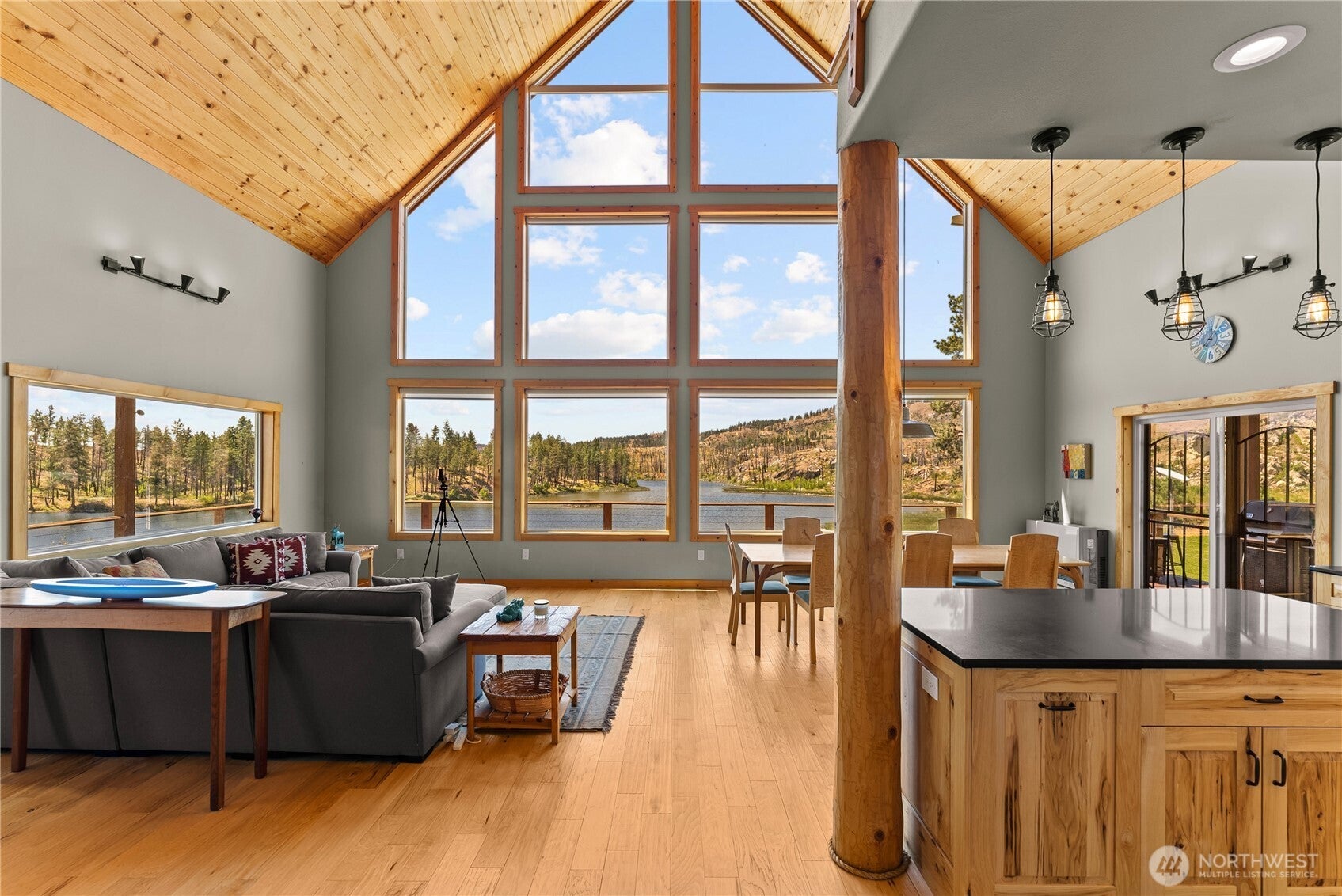 Riverside, Washington, 98849, United States, 3 Bedrooms Bedrooms, ,2 BathroomsBathrooms,Residential,For Sale,2002108