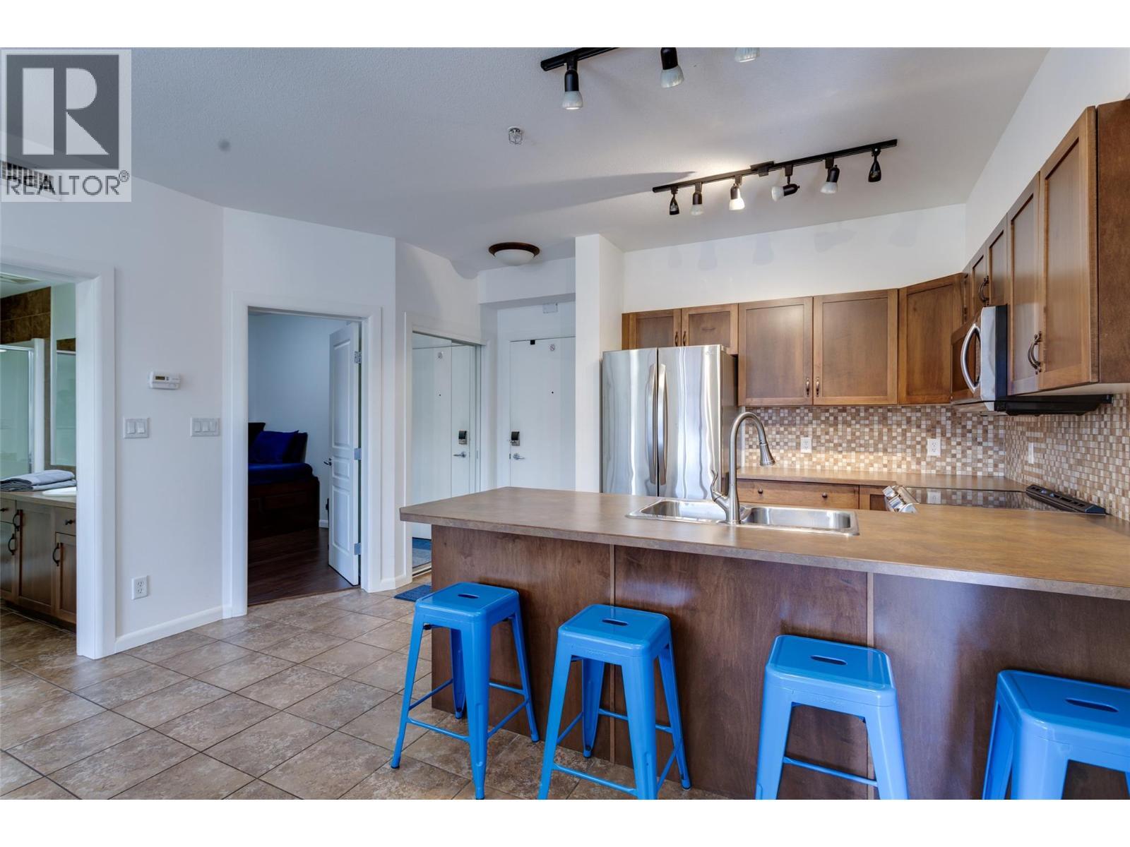 KELOWNA, British Columbia, V1W 3G7, CA, 2 Bedrooms Bedrooms, ,2 BathroomsBathrooms,Residential,For Sale,1960656