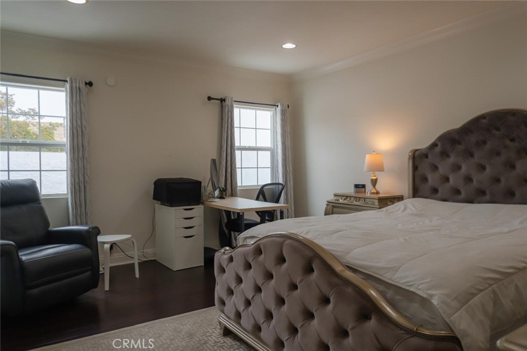 Los Angeles, California, 90043, United States, 3 Bedrooms Bedrooms, ,2 BathroomsBathrooms,Residential,For Sale,1921783