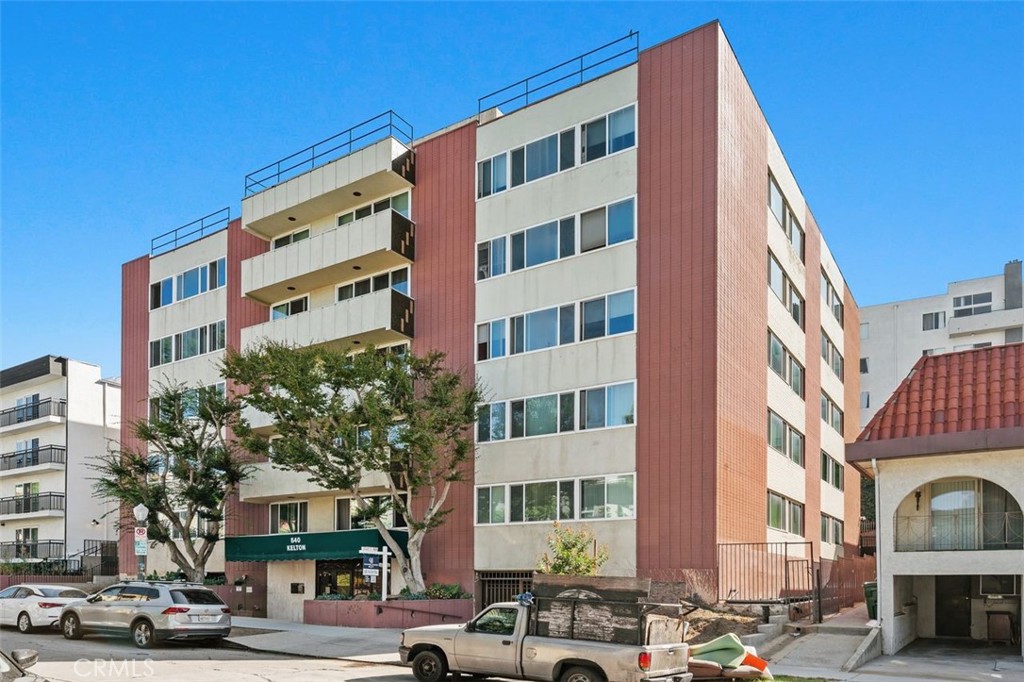Los Angeles, California, 90024, United States, 2 Bedrooms Bedrooms, ,2 BathroomsBathrooms,Residential,For Sale,1938938