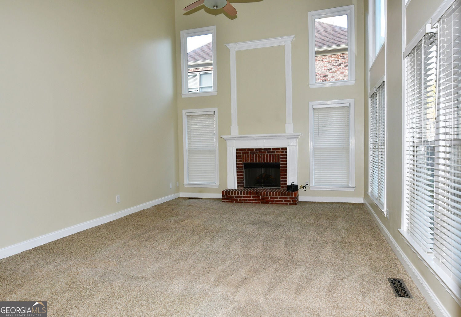 Hoschton, Georgia, 30548, United States, 5 Bedrooms Bedrooms, ,4 BathroomsBathrooms,Residential,For Sale,1992517