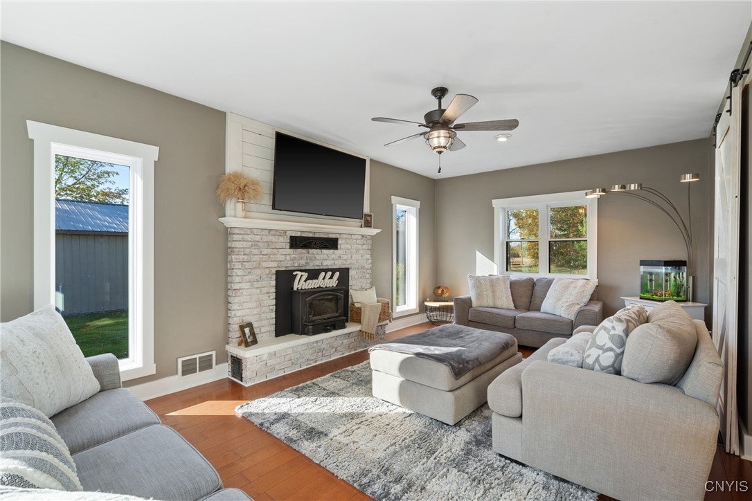 Oswego, New York, 13126, United States, 3 Bedrooms Bedrooms, ,2 BathroomsBathrooms,Residential,For Sale,1975091