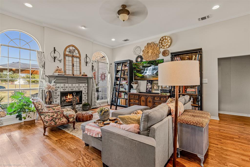 Van Alstyne, Texas, 75495, United States, 4 Bedrooms Bedrooms, ,2 BathroomsBathrooms,Residential,For Sale,1965564