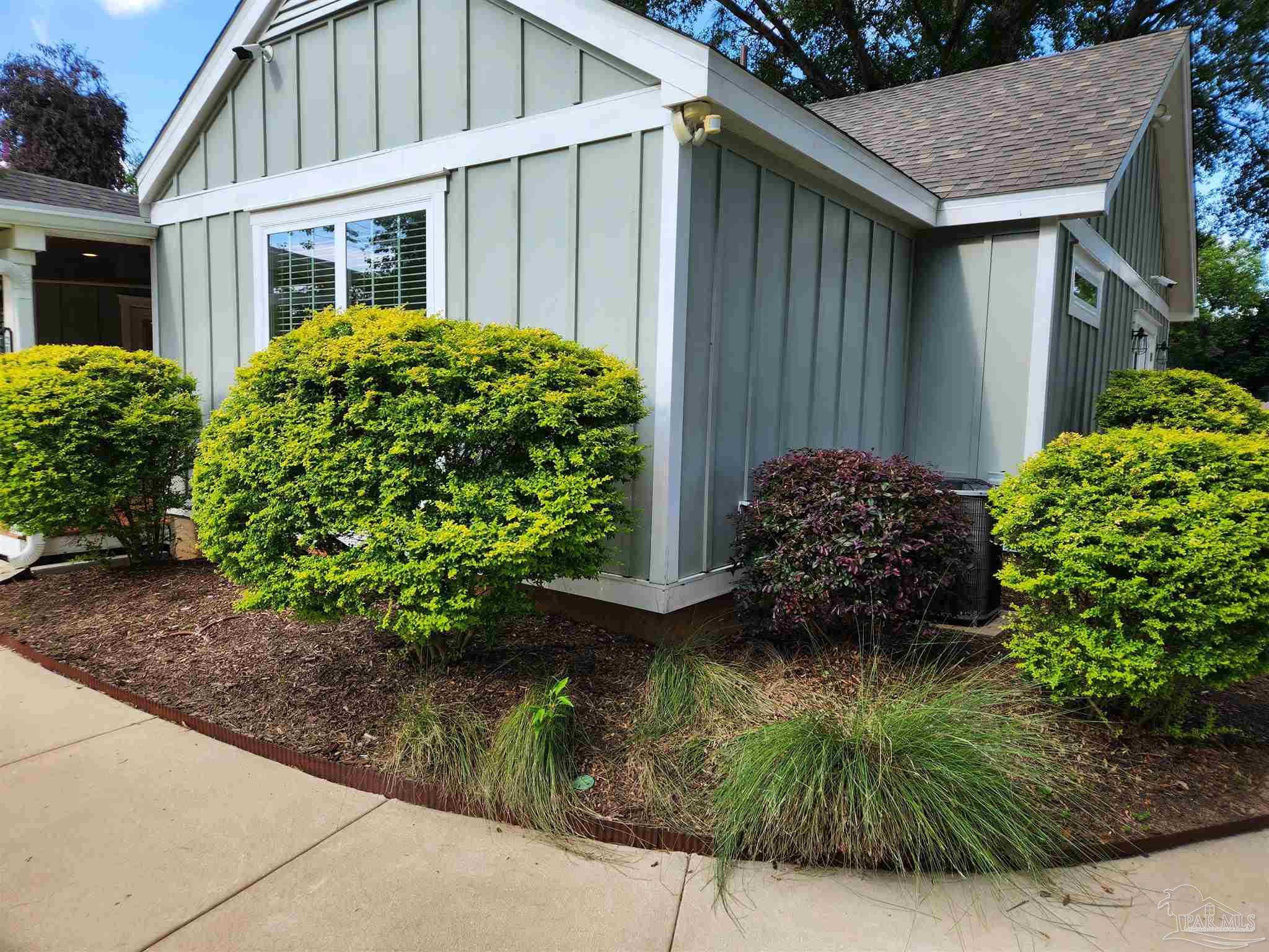 Pensacola, Florida, 32503, United States, 3 Bedrooms Bedrooms, ,2 BathroomsBathrooms,Residential,For Sale,1918178